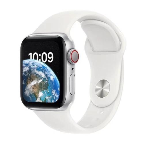 Apple Watch Series 8 (2022) GPS 45 mm - Aluminium Argent Reconditionné Apple reconditionné disponible sur Backmarket