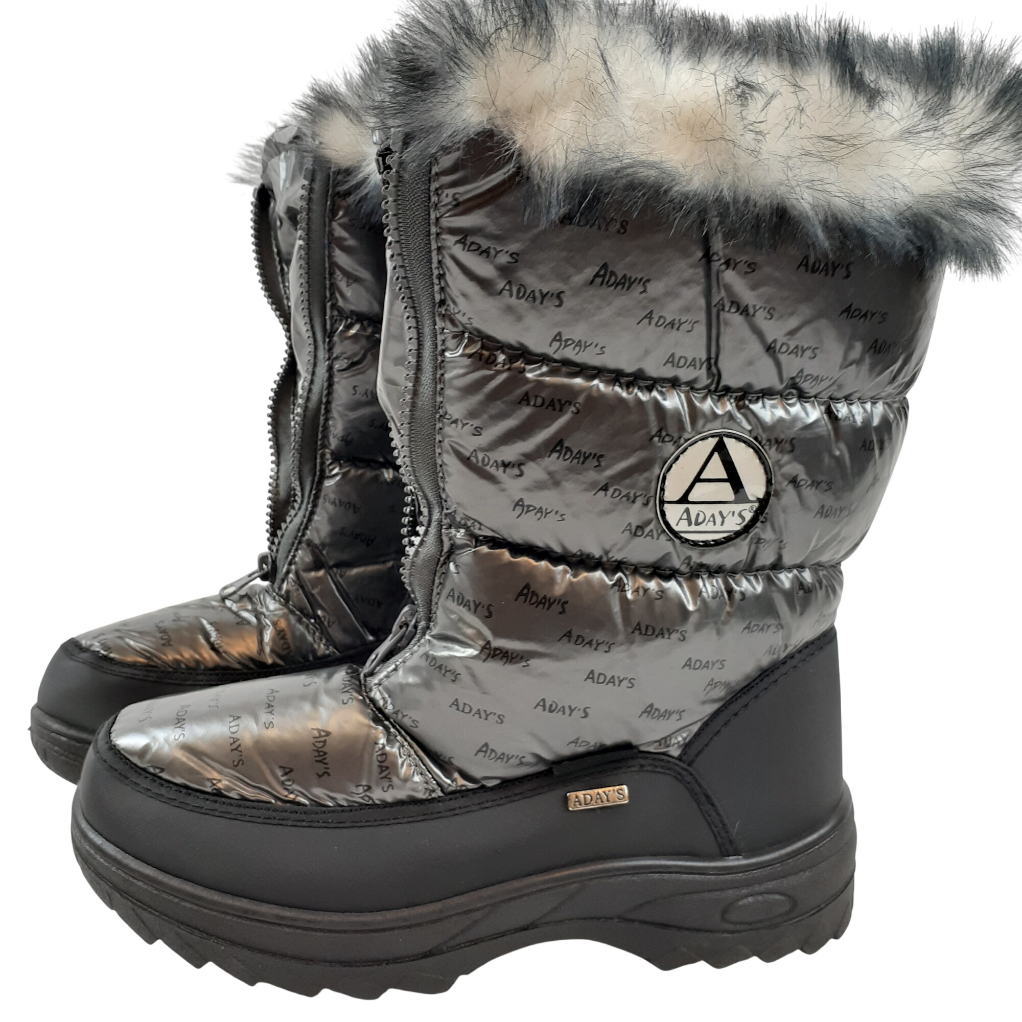 Après-ski femme P38 Parfait état - 10,00 € Après-ski femme P38 Parfait état reconditionné disponible sur Label Emmaüs