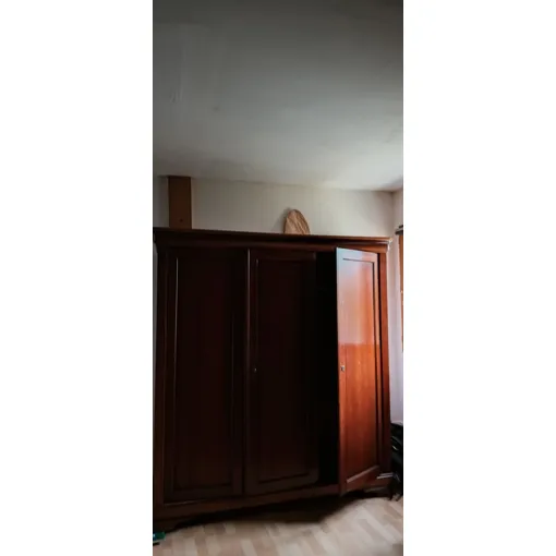 Armoire 3 Portes Rayons Porte Cintre Bon état reconditionné disponible sur Rakuten