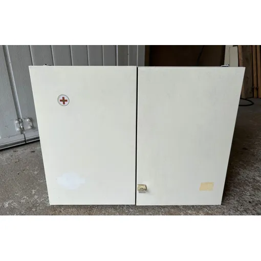 Armoire À Pharmacie Vintage Avec Fermeture Clé Bon état reconditionné disponible sur Rakuten