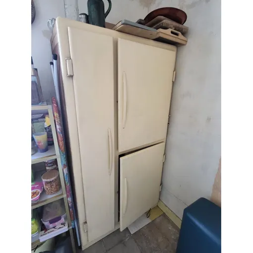 Armoire Métallique Vintage Bon état reconditionné disponible sur Rakuten