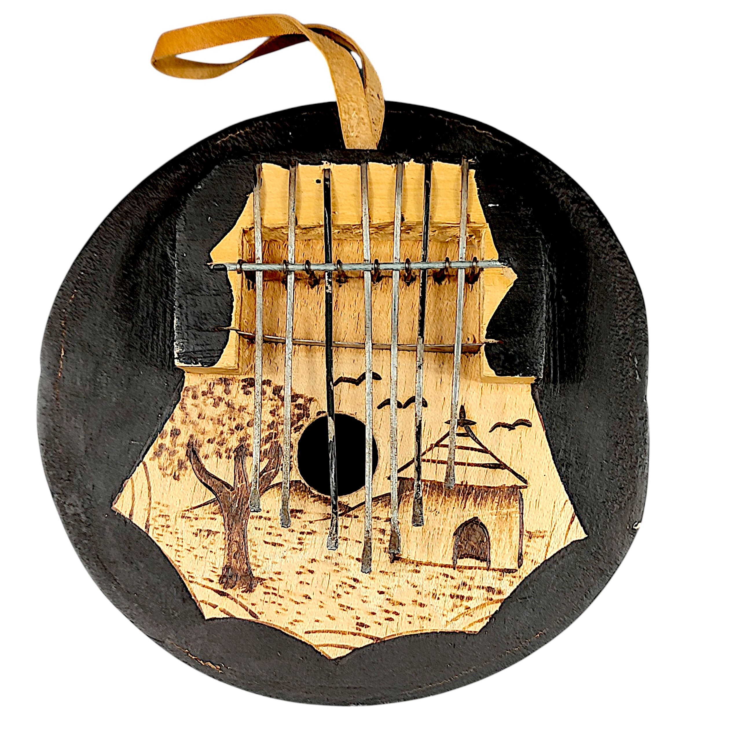 Artisanat africain - Kalimba, instrument de musique traditionnelle. État correct - 19,00 € Artisanat africain - Kalimba, instrument de musique traditionnelle. État correct reconditionné disponible sur Label Emmaüs