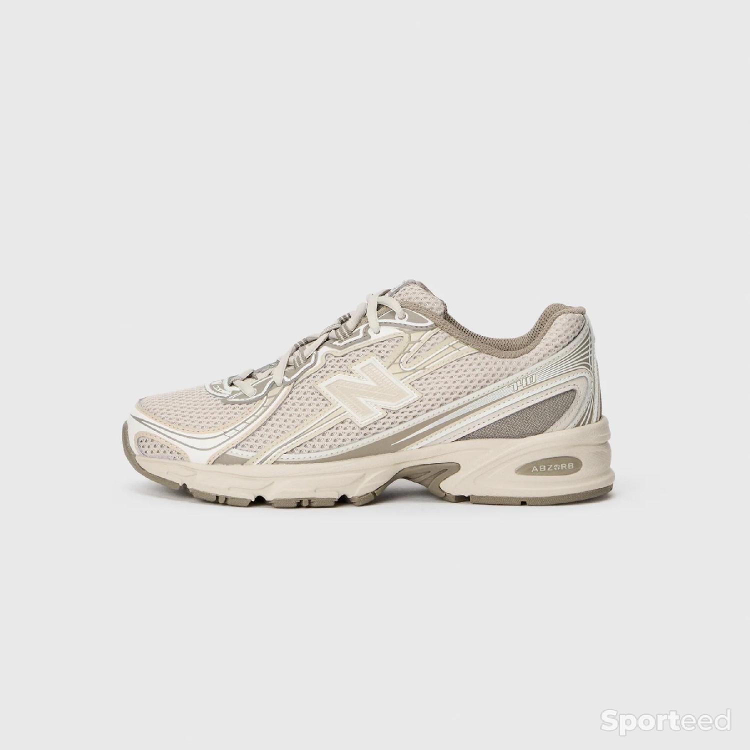 Asics Gel-NYC blanc Comme neuf (c'est déjà la condition standard) New Balance reconditionné disponible sur Sporteed