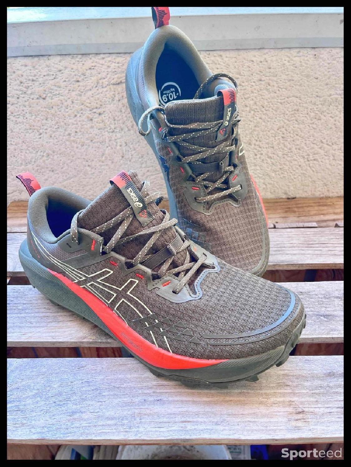 Asics Trabuco 13 chaussures de trail Très bon état Asics reconditionné disponible sur Sporteed
