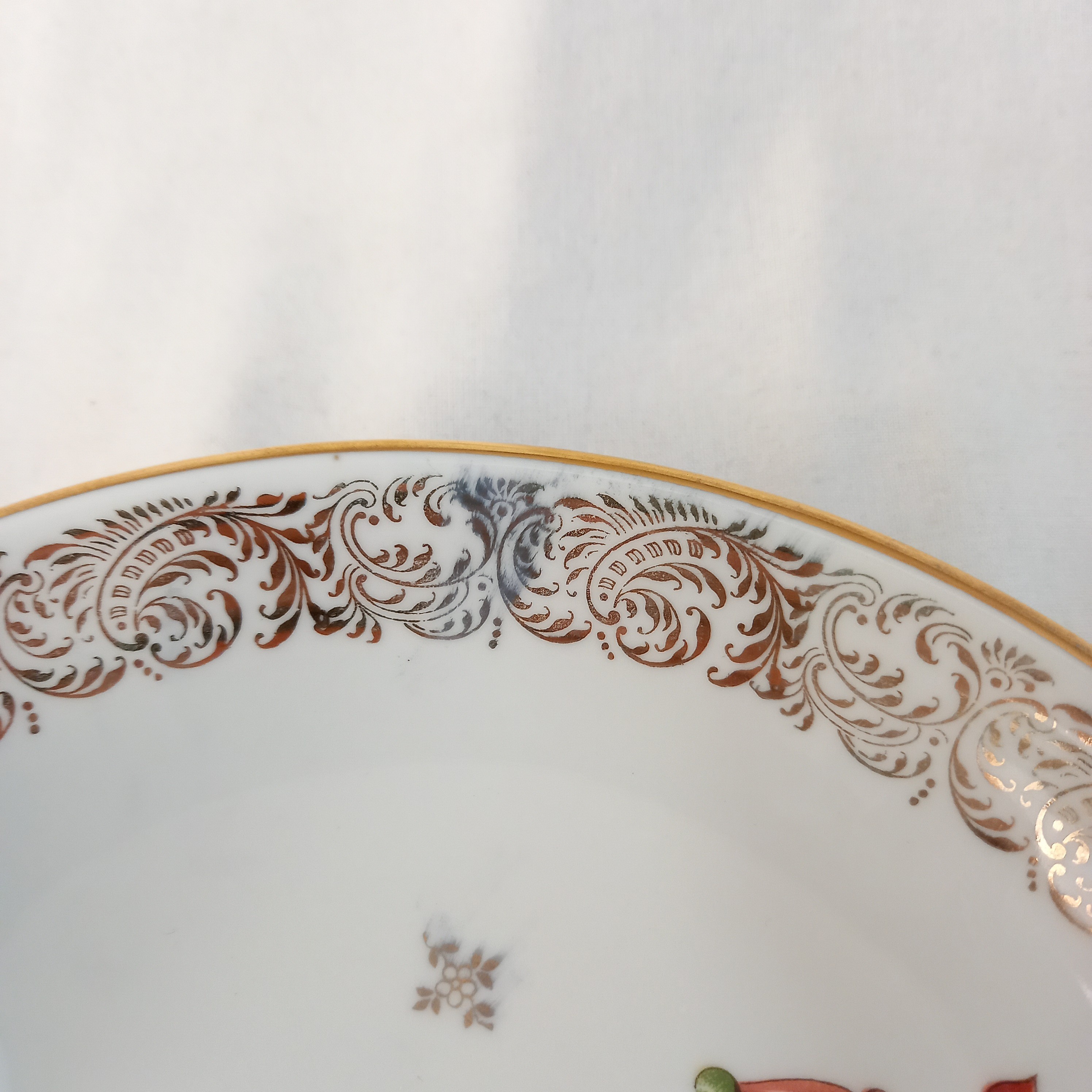 Voir photo 4 de Assiette à bouillie en porcelaine, signée PARIS 2 Assiette à bouillie en porcelaine, signée PARIS 2 Bon état reconditionné photo 4