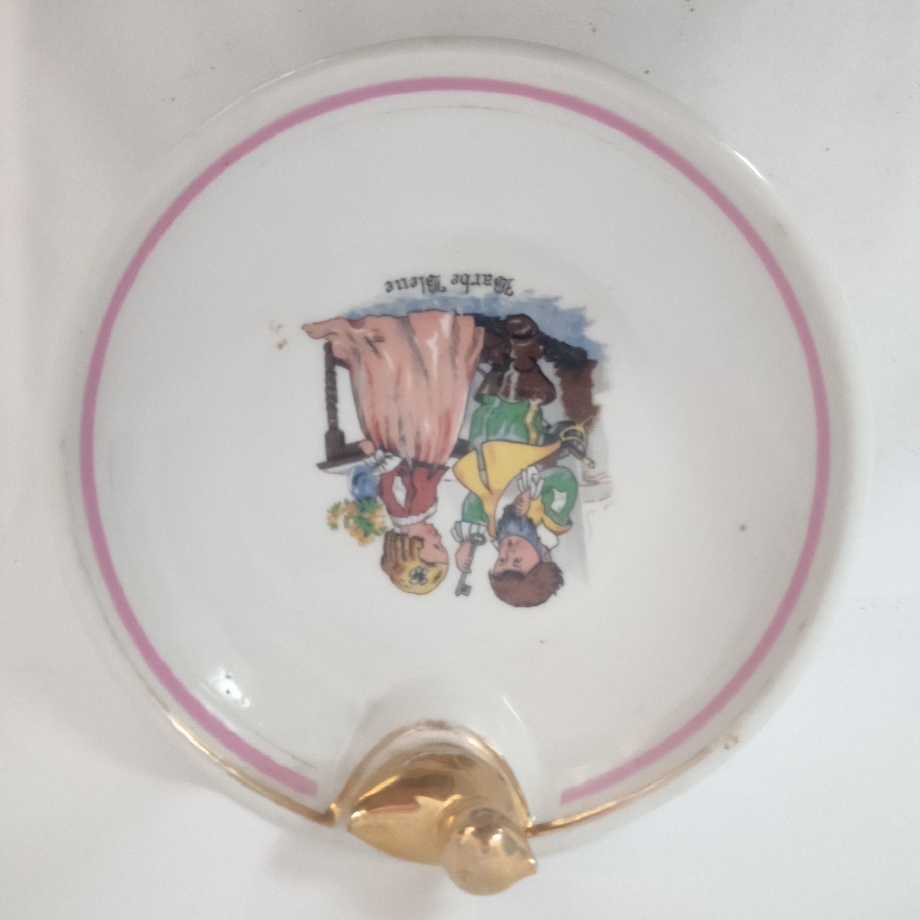 Voir photo 2 de Assiette à bouillie Vintage en Porcelaine Rose Assiette à bouillie Vintage en Porcelaine Rose Très bon état reconditionné photo 2