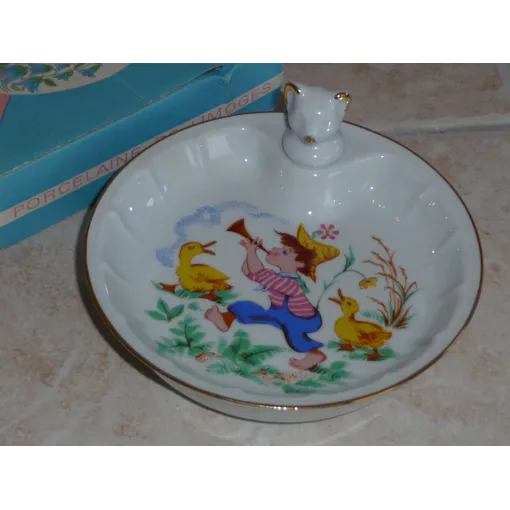 Assiette Chauffante En Porcelaine Thème Petit Garçon Bon état reconditionné disponible sur Rakuten