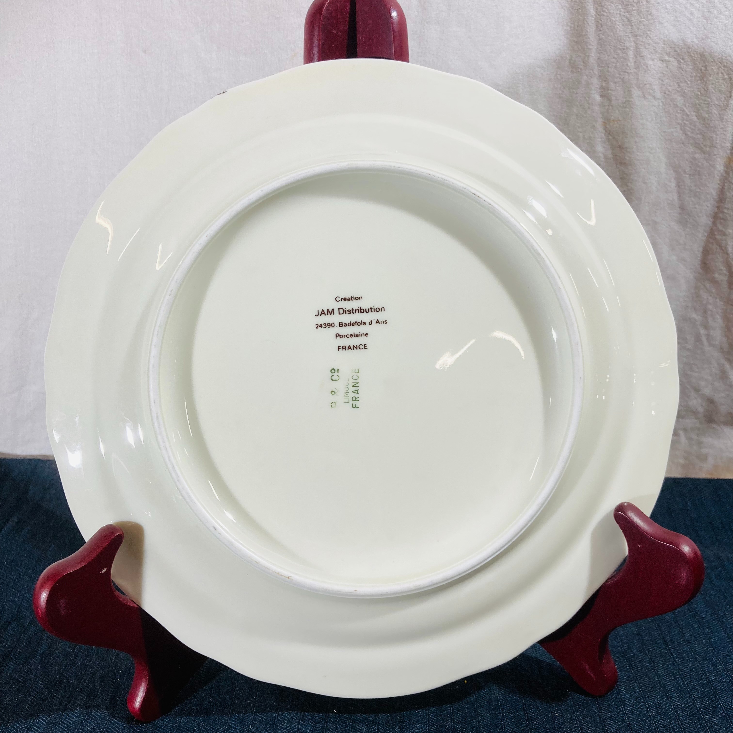 Voir photo 3 de Assiette de collection / décorative en porcelaine de Limoges – "Cirque de Gavarnie" Assiette de collection / décorative en porcelaine de Limoges – "Cirque de Gavarnie" Très bon état reconditionné photo 3
