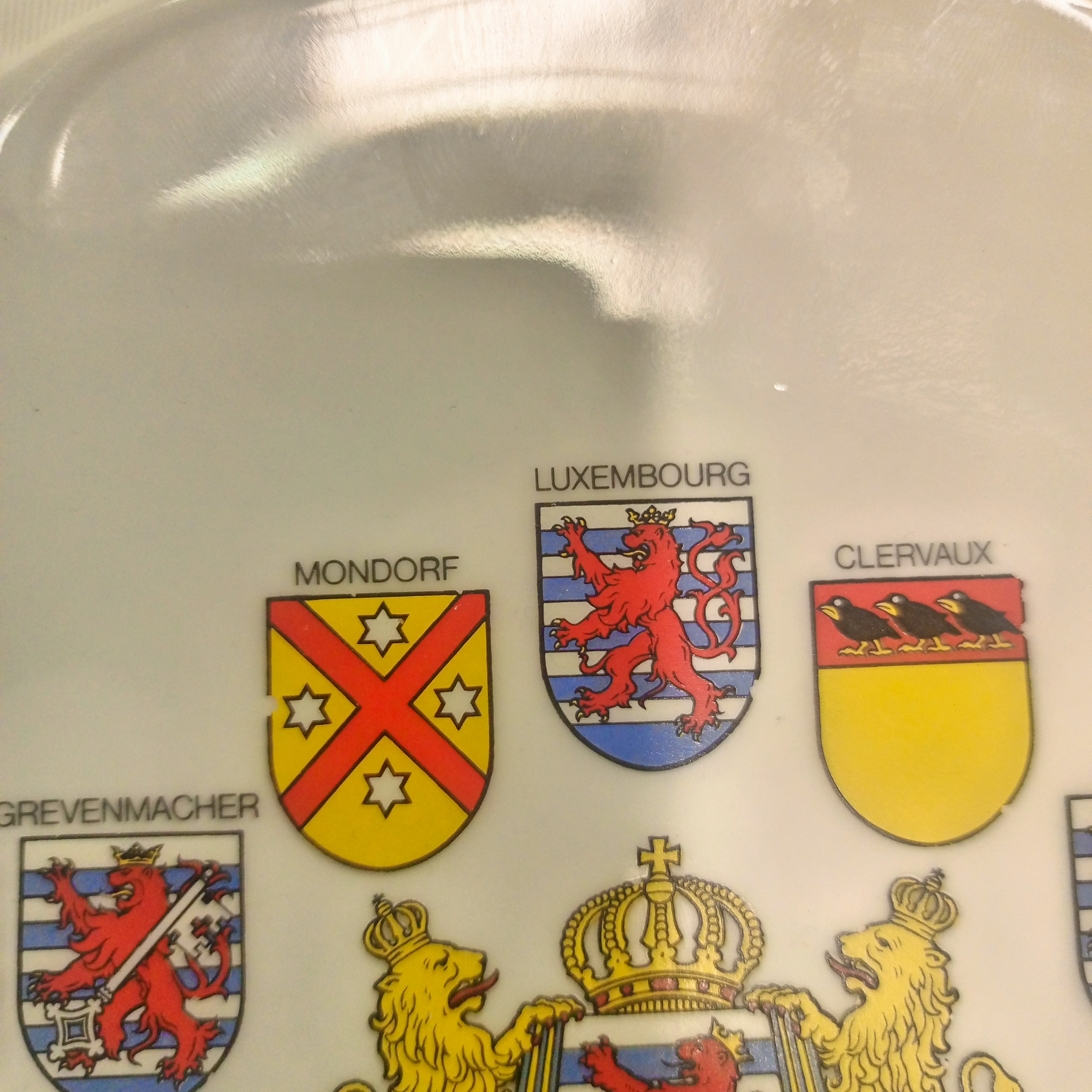 Voir photo 5 de Assiette de collection et decorative du Grand duché du Luxembourg Assiette de collection et decorative du Grand duché du Luxembourg État correct reconditionné photo 5