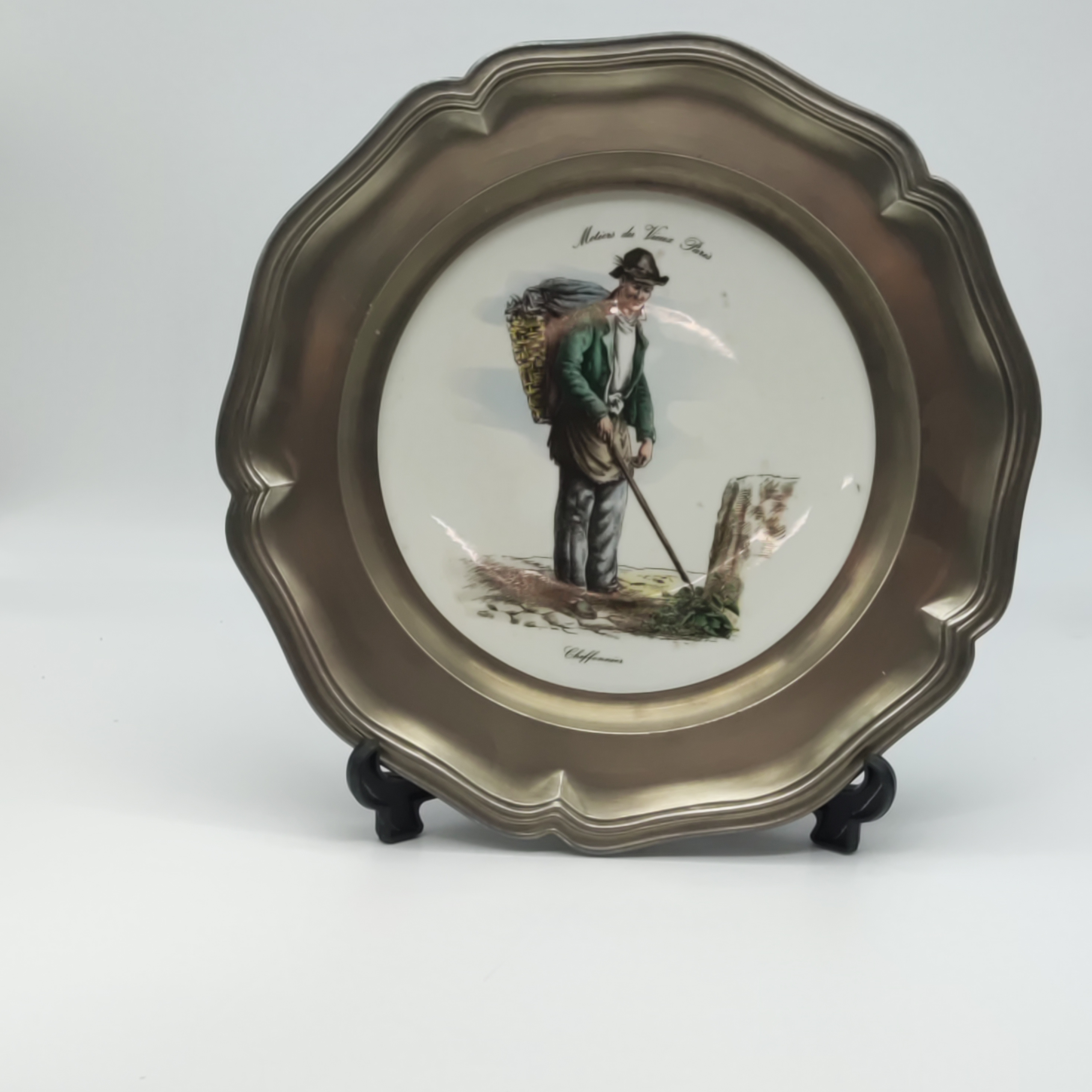 assiette deco Porcelaine et étain Bon état - alternatives disponibles sur Dero assiette deco Porcelaine et étain Bon état reconditionné (offre indisponible)