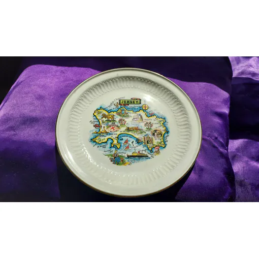 Assiette Décoration Jersey English Channel Contours Dorés 23 Cm occasion reconditionné disponible sur Rakuten