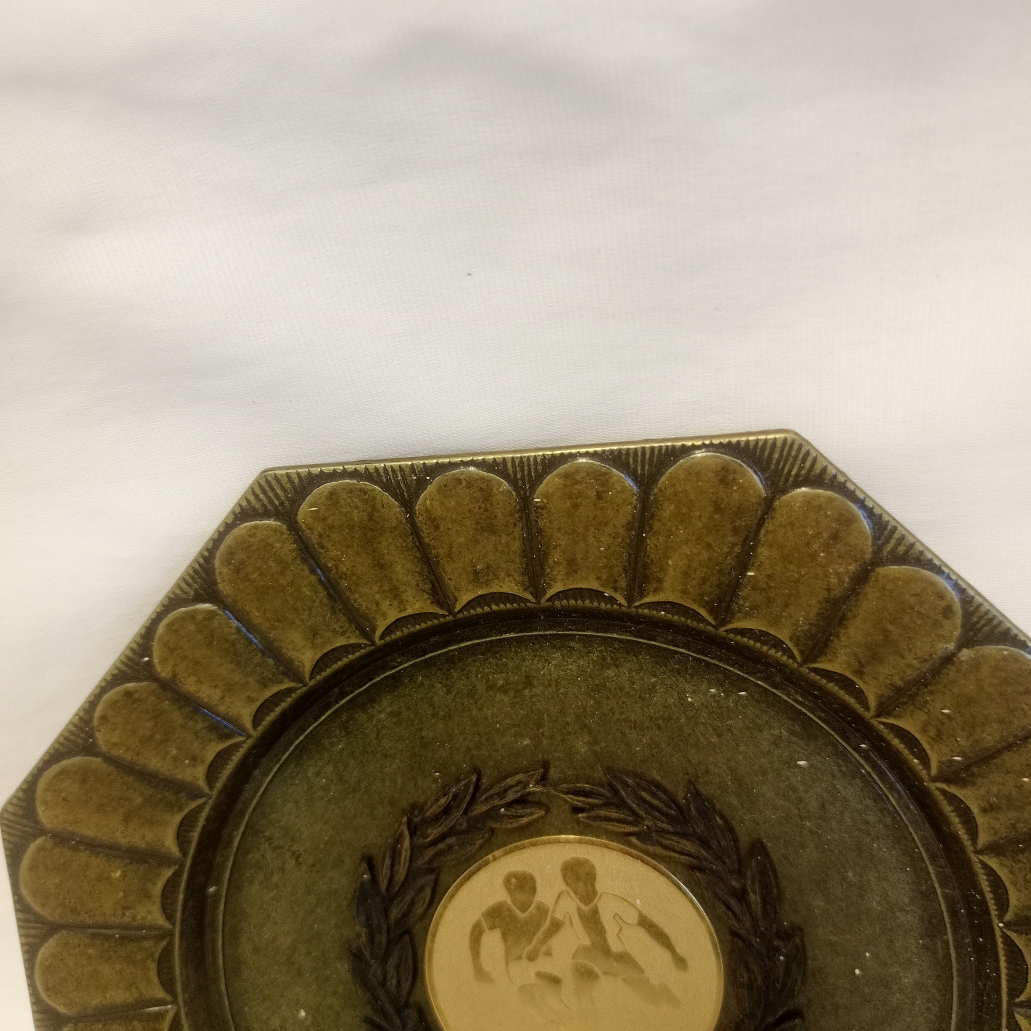 Voir photo 3 de Assiette décorative ancienne – Thème sportif Assiette décorative ancienne – Thème sportif État correct reconditionné photo 3