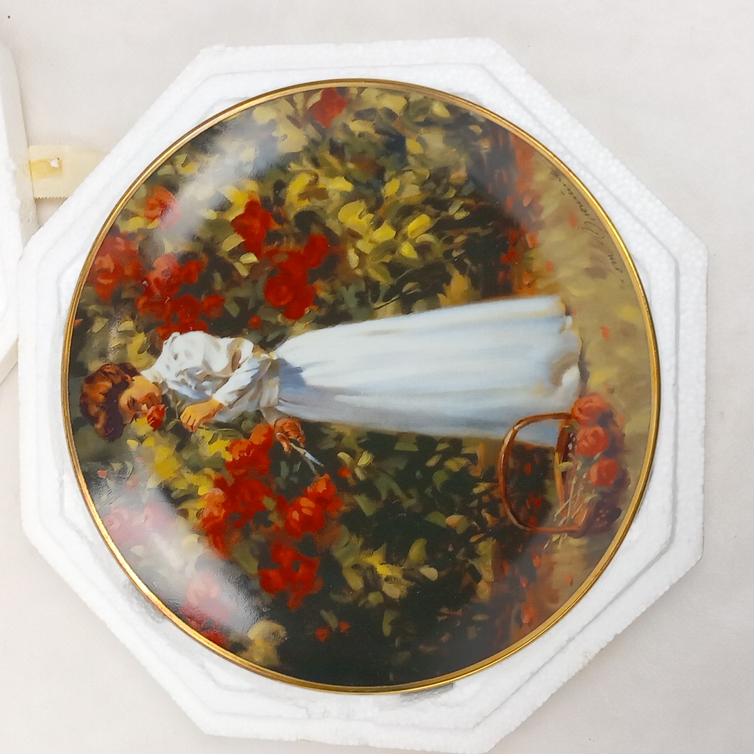 Acheter Assiette Décorative en porcelaine The Rose Garden - 10,00 € Assiette Décorative en porcelaine The Rose Garden reconditionné disponible sur Label Emmaüs