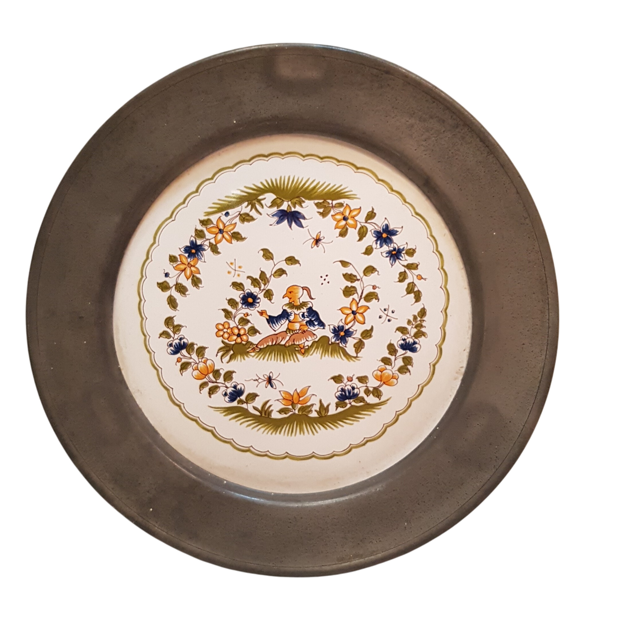 Acheter Assiette décorative Etain de l'Echauguette Bon état - 10,00 € Assiette décorative Etain de l'Echauguette Bon état reconditionné disponible sur Label Emmaüs
