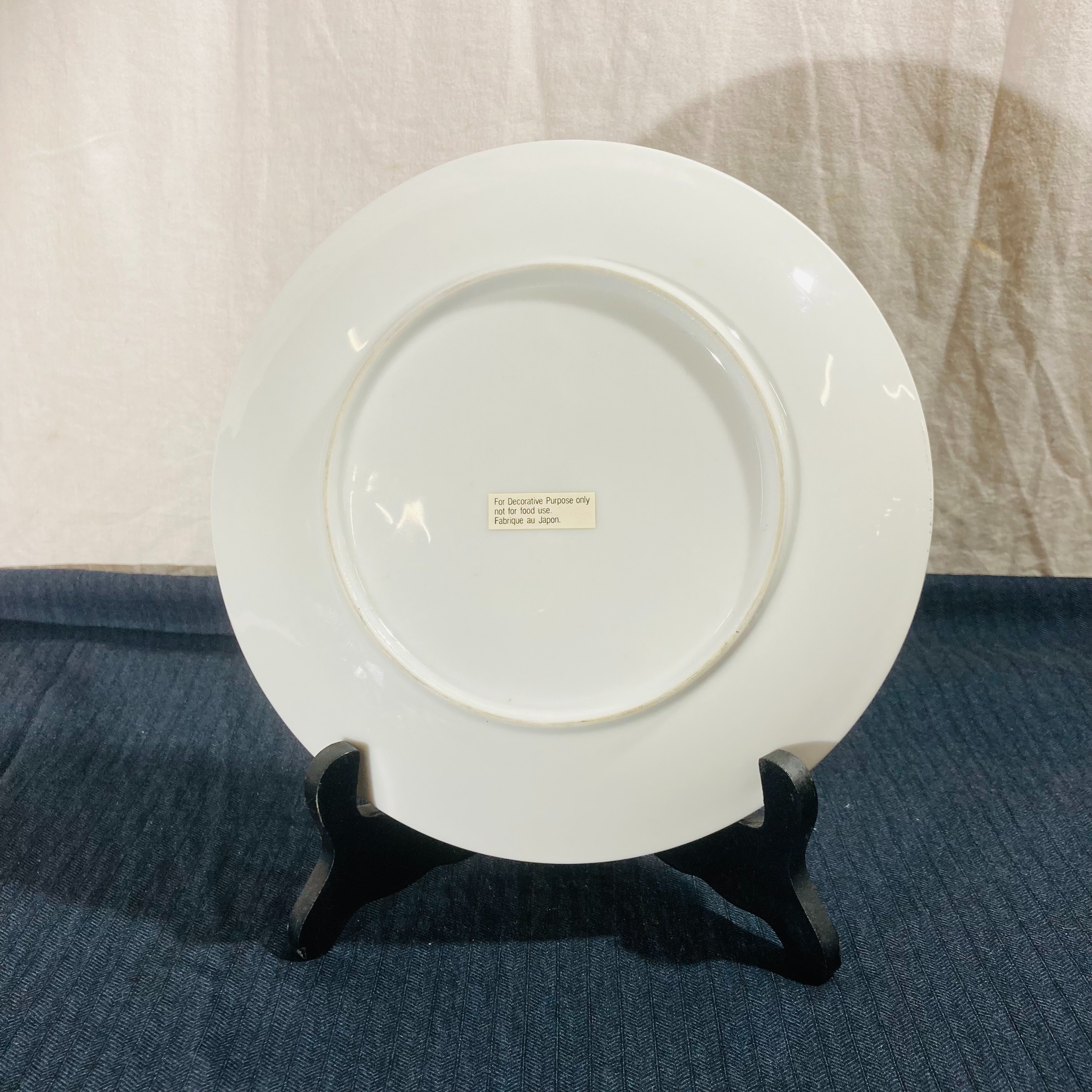 Voir photo 4 de Assiette Décorative Japonaise - Motifs Fleurs de Pivoines et Oiseaux - Liseré Doré Assiette Décorative Japonaise - Motifs Fleurs de Pivoines et Oiseaux - Liseré Doré reconditionné photo 4
