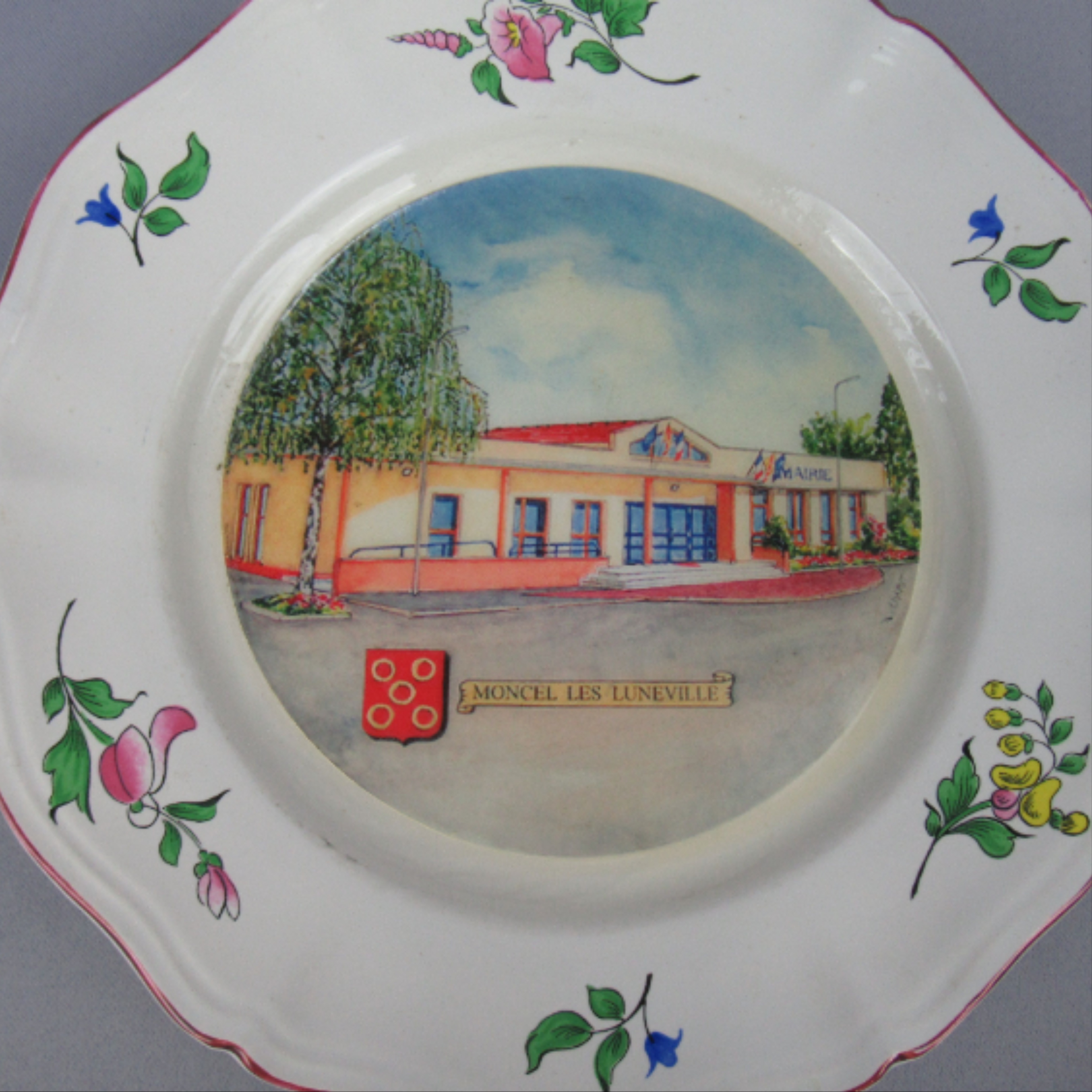 Voir photo 2 de Assiette décorative Moncel les Lunéville Assiette décorative Moncel les Lunéville reconditionné photo 2