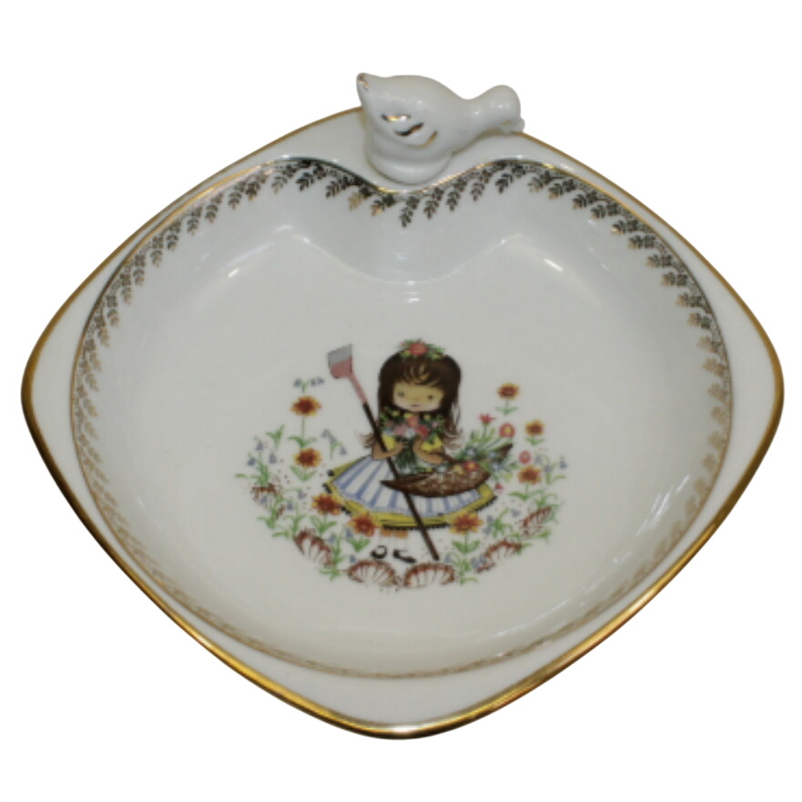 Assiette porcelaine chauffante bébé Très bon état - 15,00 € Assiette porcelaine chauffante bébé Très bon état reconditionné disponible sur Label Emmaüs