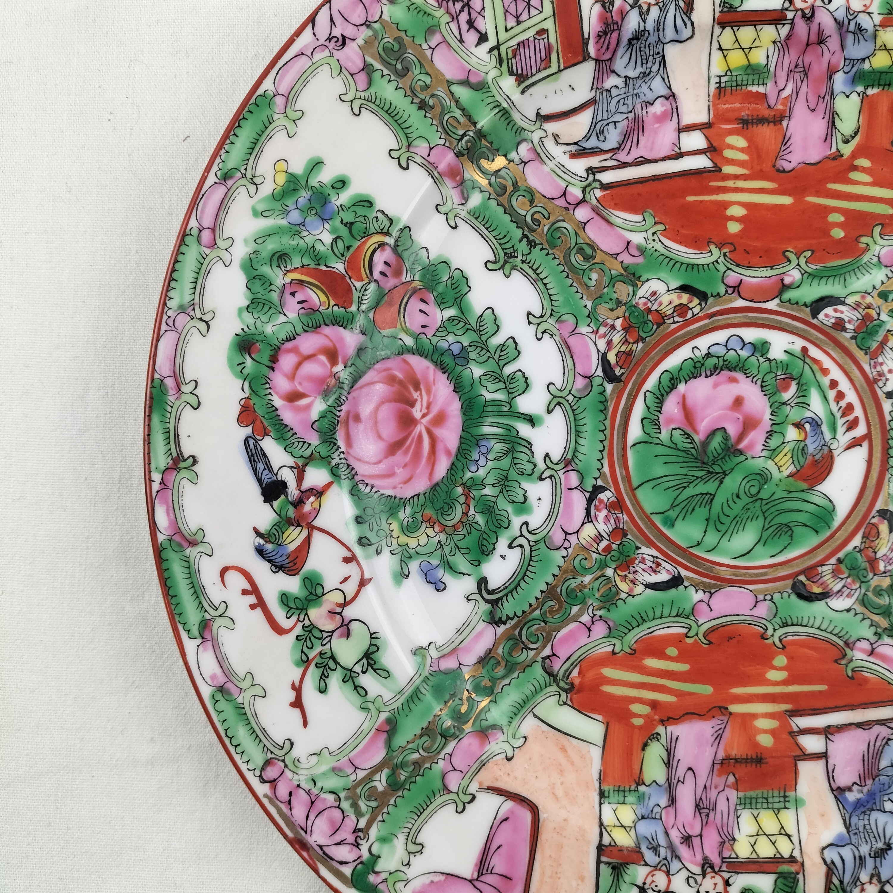 Voir photo 3 de Assiette porcelaine décorative chinoise de Macau Assiette porcelaine décorative chinoise de Macau Très bon état reconditionné photo 3