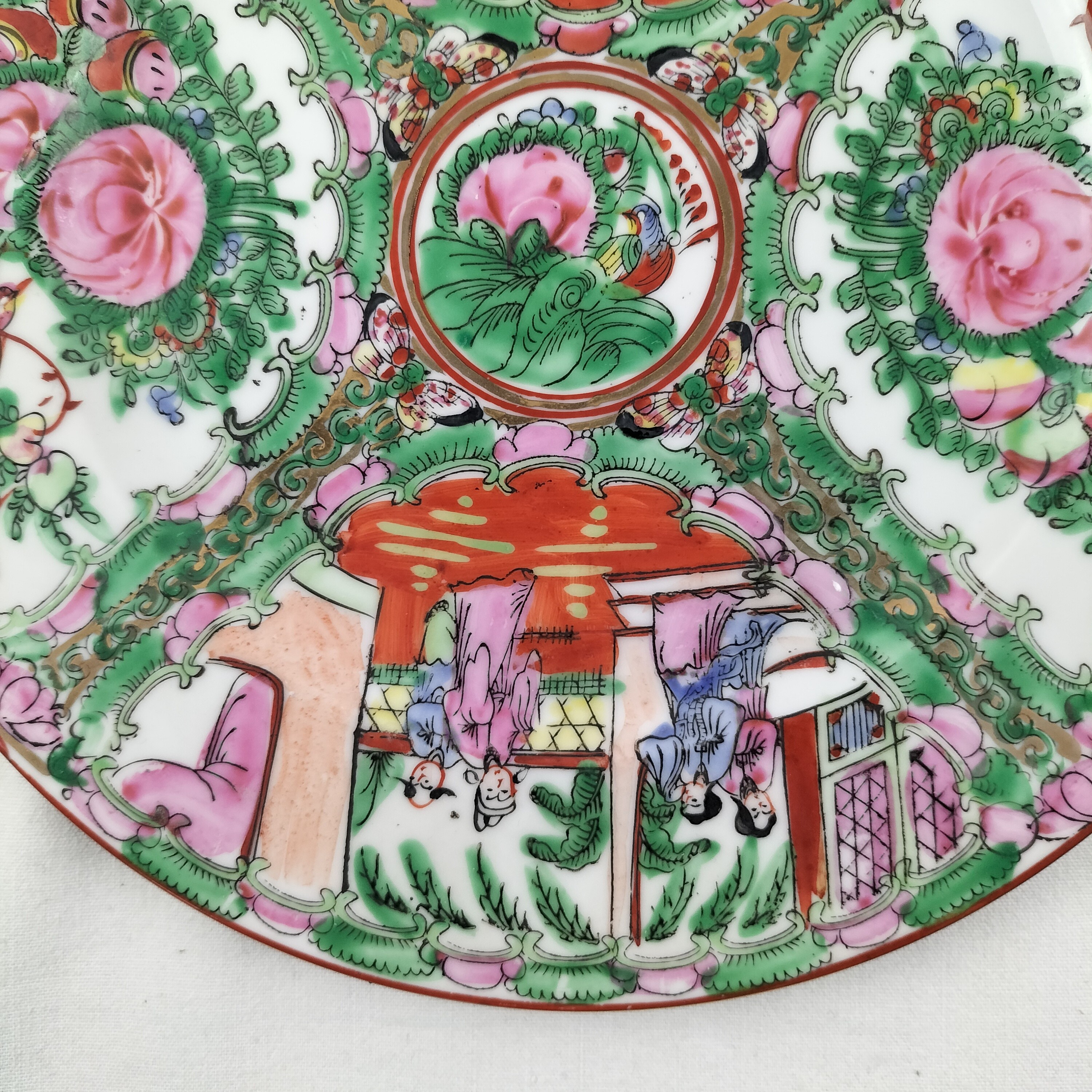 Voir photo 4 de Assiette porcelaine décorative chinoise de Macau Assiette porcelaine décorative chinoise de Macau Très bon état reconditionné photo 4