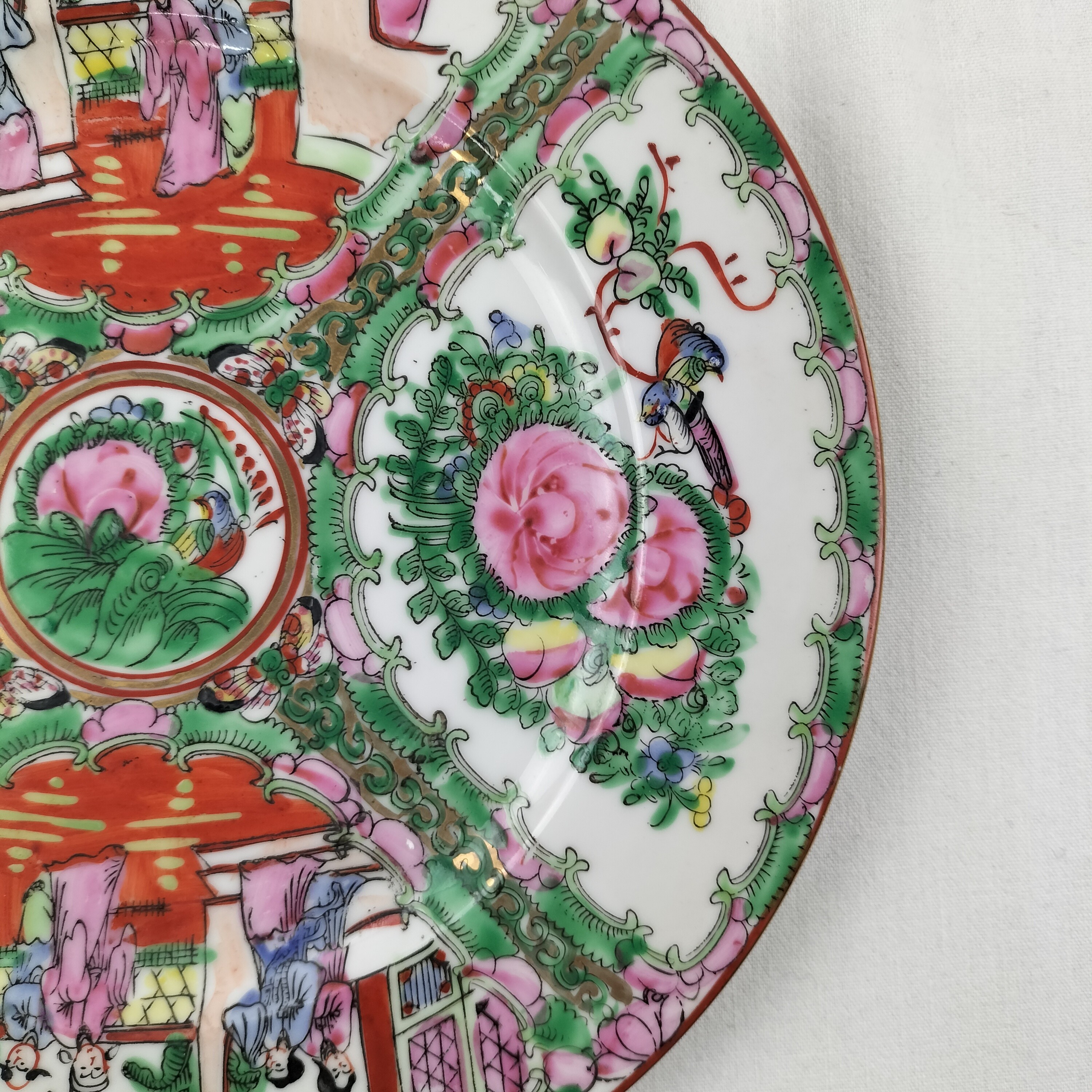 Voir photo 5 de Assiette porcelaine décorative chinoise de Macau Assiette porcelaine décorative chinoise de Macau Très bon état reconditionné photo 5