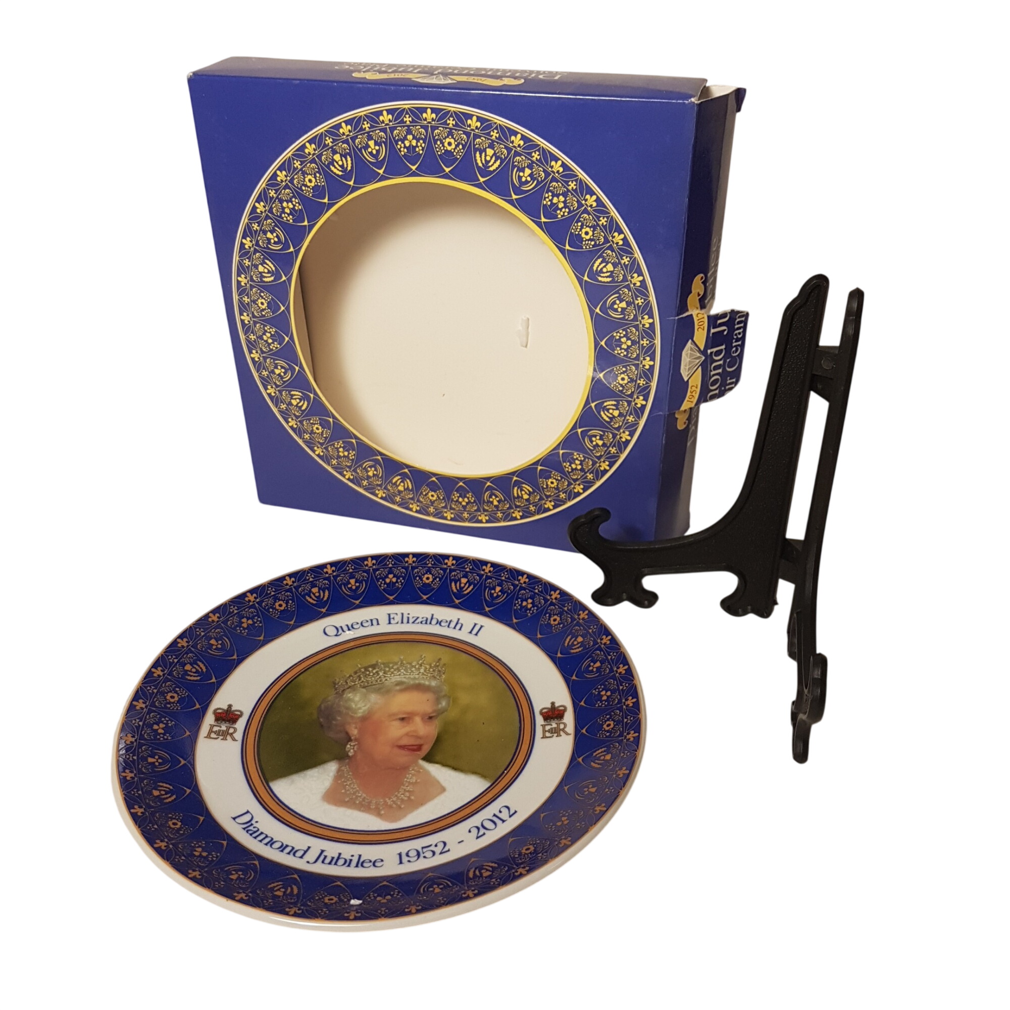 Acheter Assiette souvenir Queen Elizabeth II jubilé 1952-2012 Parfait état - 10,50 € Assiette souvenir Queen Elizabeth II jubilé 1952-2012 Parfait état reconditionné disponible sur Label Emmaüs