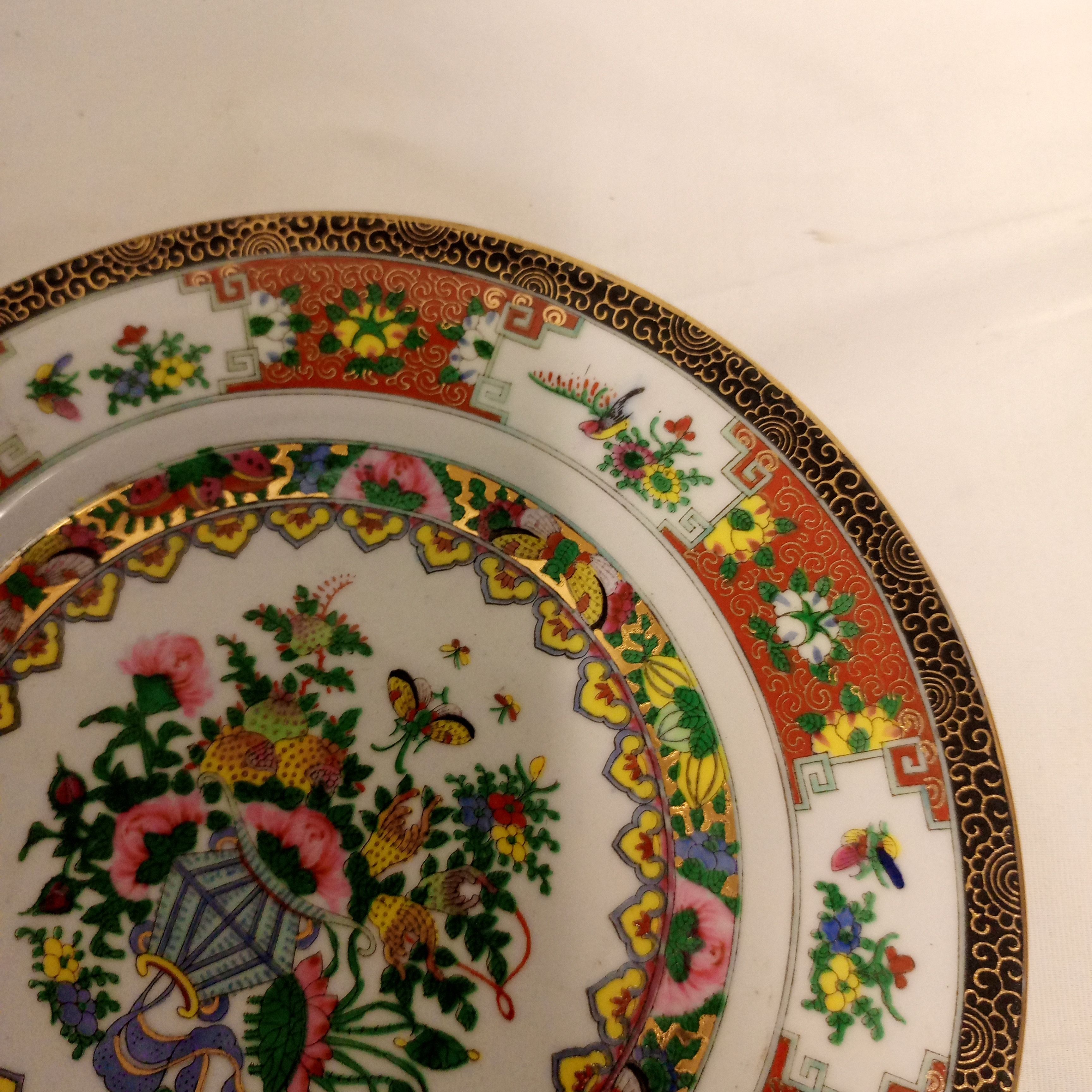 Voir photo 5 de Assiette vintage en porcelaine Assiette vintage en porcelaine État correct reconditionné photo 5