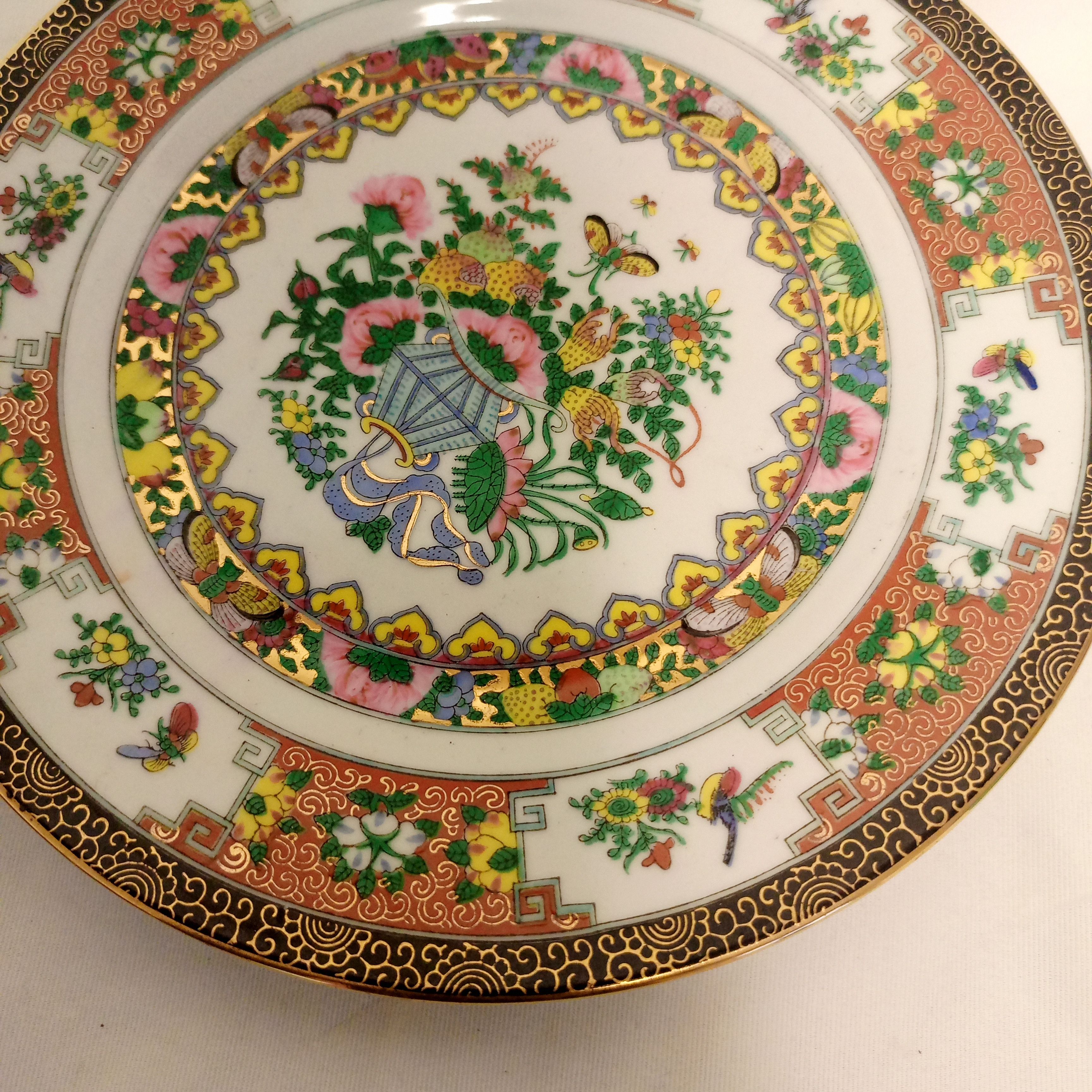 Voir photo 6 de Assiette vintage en porcelaine Assiette vintage en porcelaine État correct reconditionné photo 6