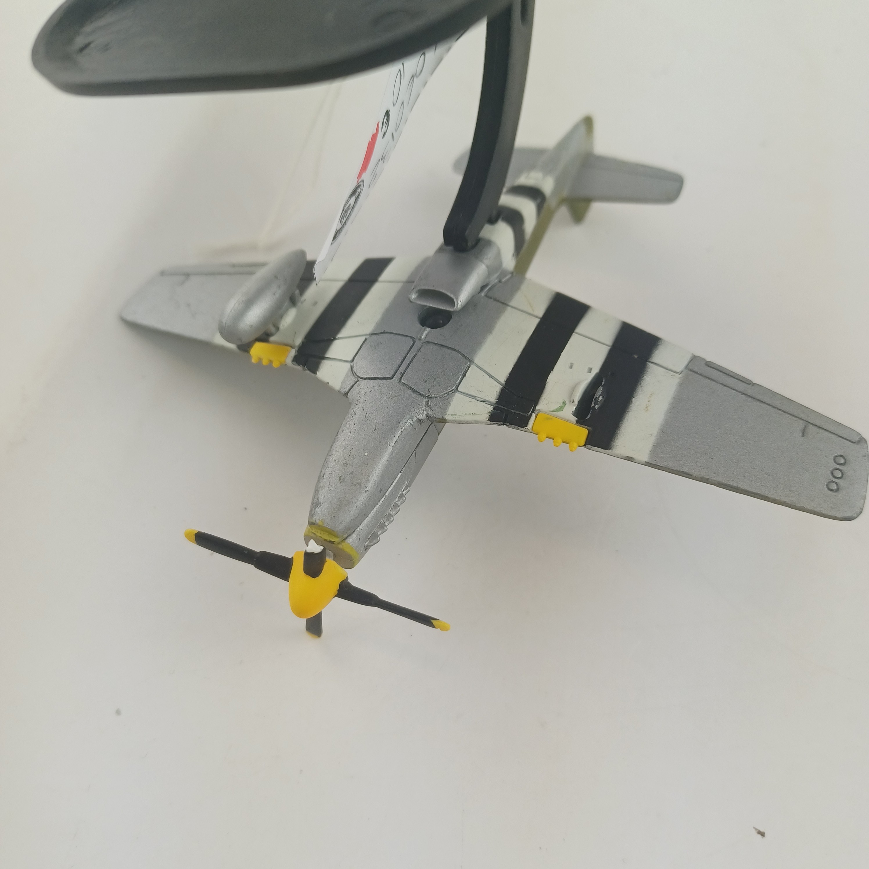 Voir photo 5 de Avion militaire miniature Avion militaire miniature Très bon état reconditionné photo 5