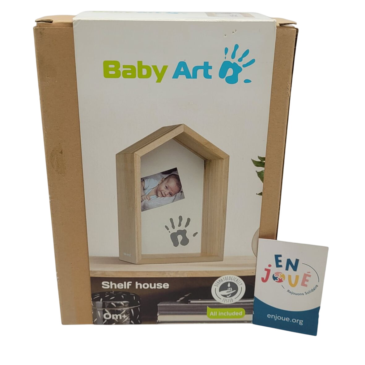 Baby Art - Étagère maison empreinte - Dés la naissance. Bon état - 12,00 € Baby Art - Étagère maison empreinte - Dés la naissance. Bon état reconditionné disponible sur Label Emmaüs