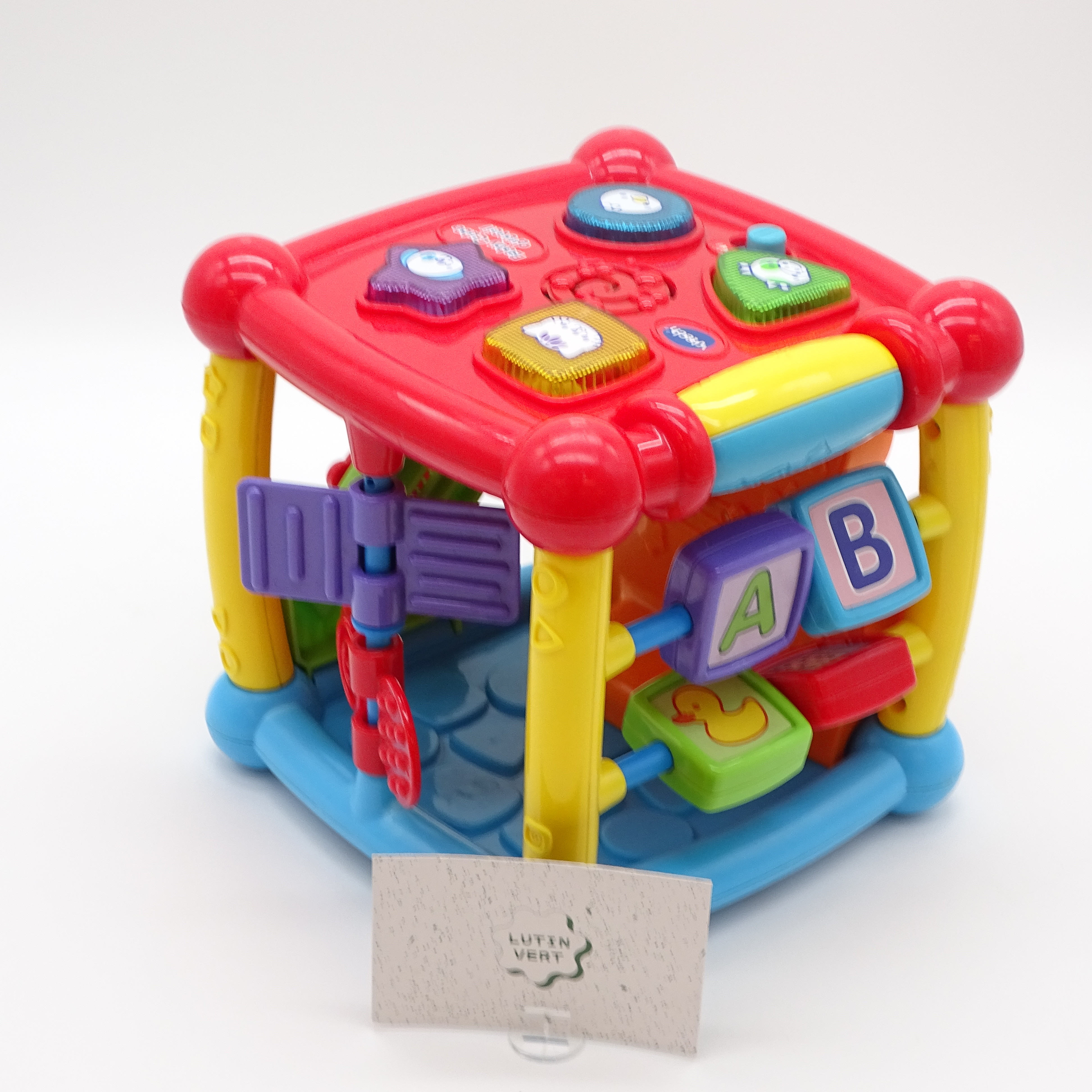 Voir photo 2 de Baby cube d’éveil VTECH - Dès 6 mois | Ref 14923 Baby cube d’éveil VTECH - Dès 6 mois | Ref 14923 Très bon état reconditionné photo 2