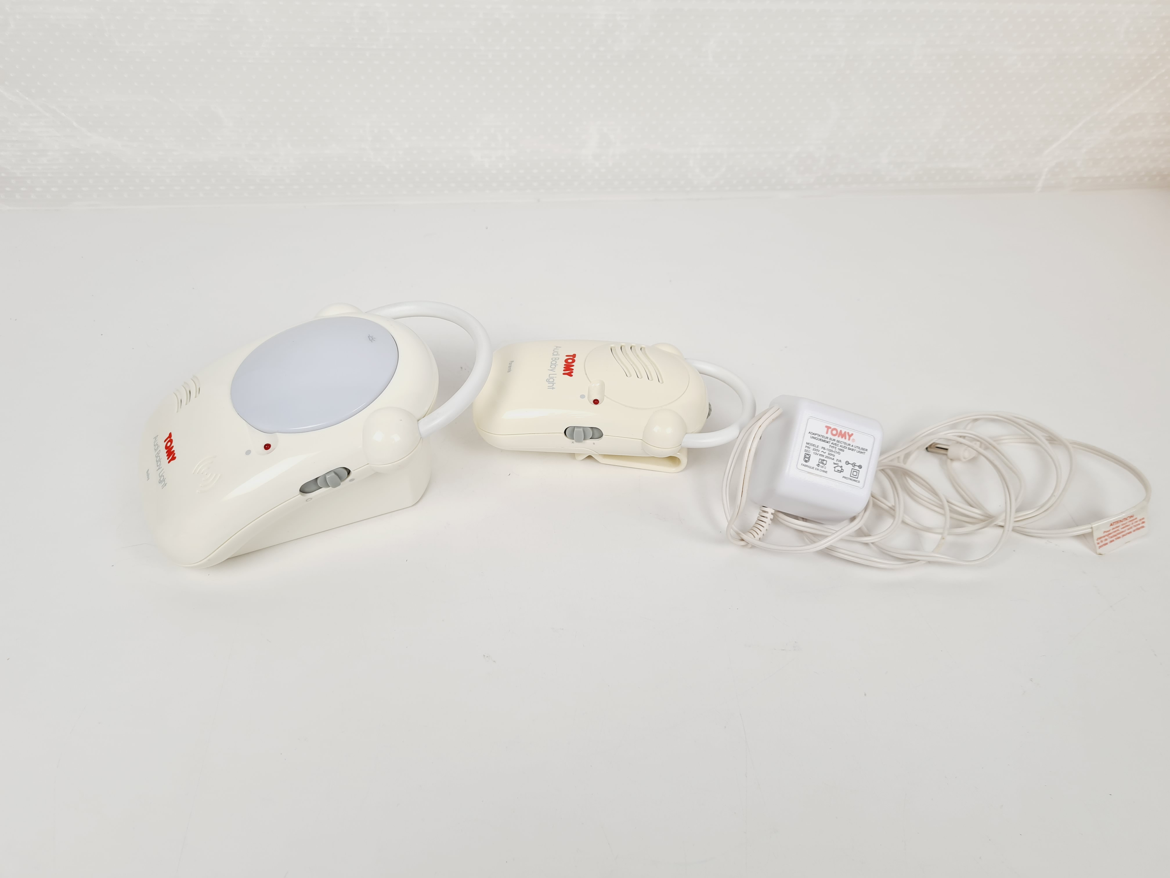 Voir photo 3 de Babyphone - Audi Baby Lightb - Tomy Babyphone - Audi Baby Lightb - Tomy Bon état reconditionné photo 3