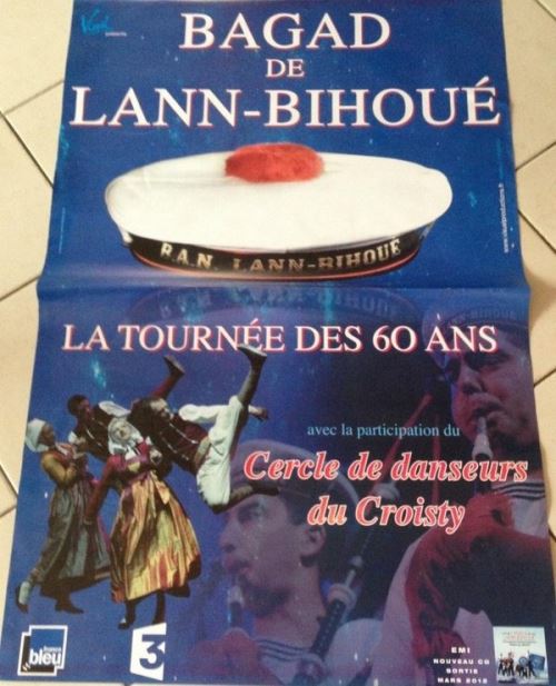 Bagad de Lann-Bihoué - 70x100 cm - AFFICHE / POSTER État correct N/A reconditionné disponible sur Fnac