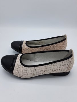 Acheter BALLERINE BEIGE ET NOIR DE SECONDE MAIN - 25,00 € BALLERINE BEIGE ET NOIR DE SECONDE MAIN N/A reconditionné disponible sur Claquettes Market