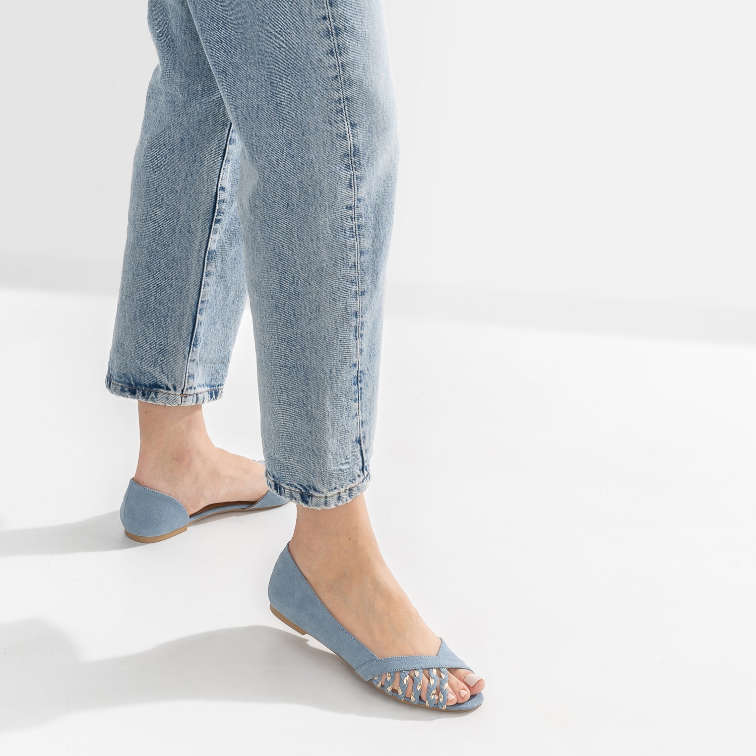 BALLERINE DAPHNEE BLEU JEAN Très bon état - 24,99 € BALLERINE DAPHNEE BLEU JEAN Très bon état Eram reconditionné disponible sur Claquettes Market