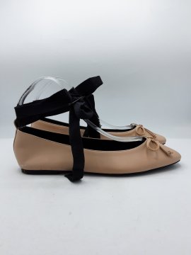 Acheter Ballerines PARFOIS beiges de seconde main - 10,00 € Ballerines PARFOIS beiges de seconde main reconditionné disponible sur Claquettes Market