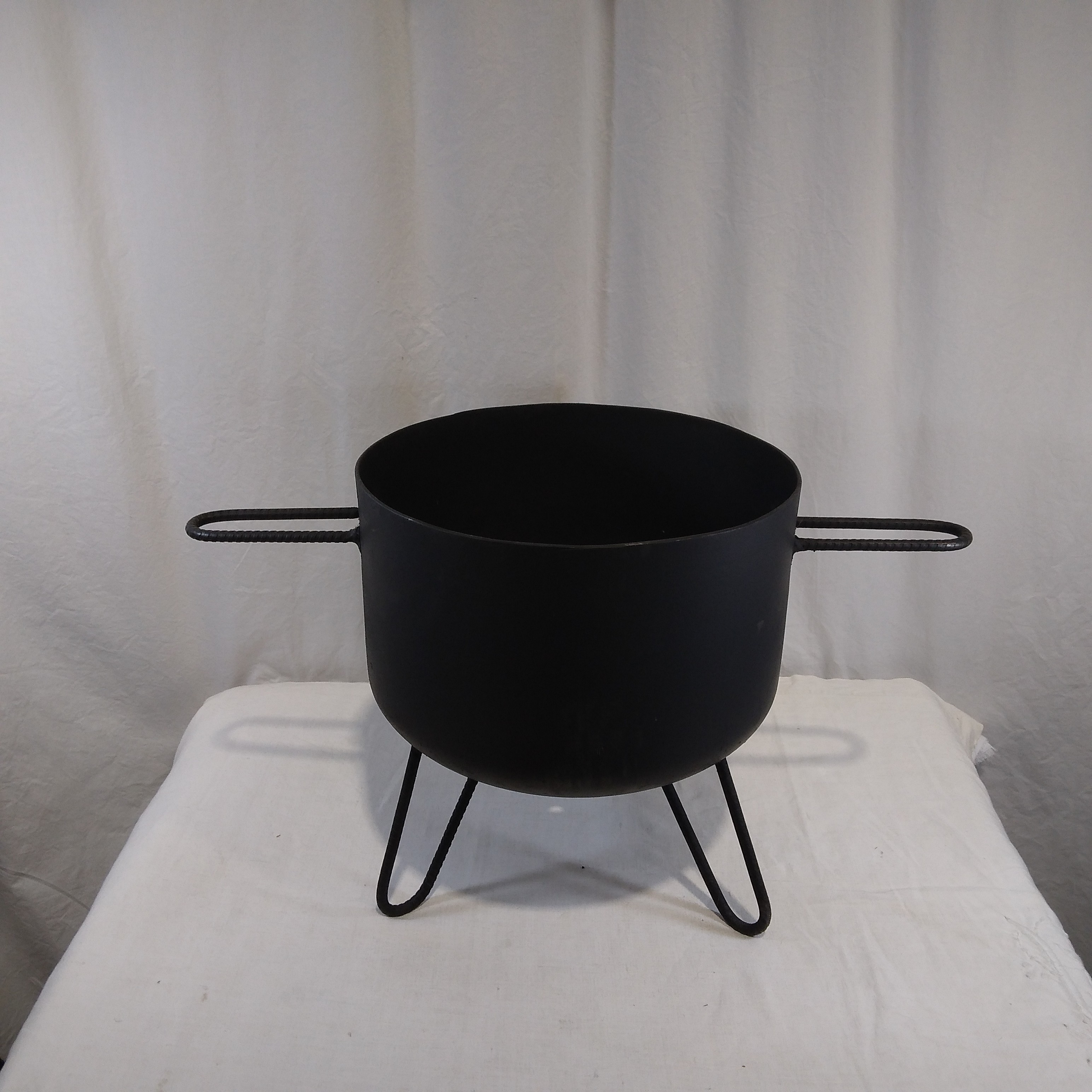 Voir photo 3 de Barbecue artisanal à partir d'une bouteille de gaz Barbecue artisanal à partir d'une bouteille de gaz Très bon état reconditionné photo 3