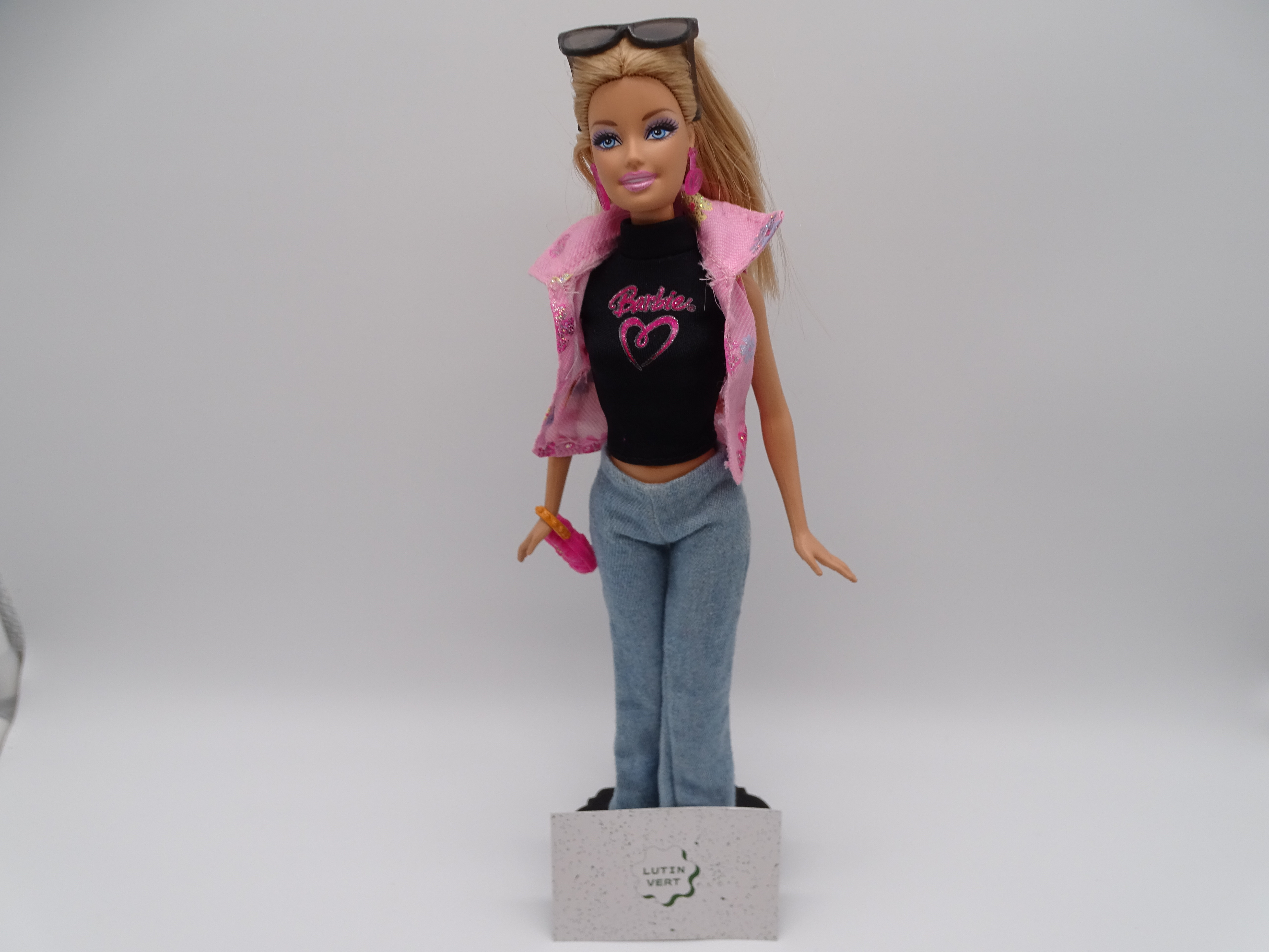 Barbie d'occasion MATTEL - Dès 4 ans | Ref 13389 - 12,00 € Barbie d'occasion MATTEL - Dès 4 ans | Ref 13389 reconditionné disponible sur Label Emmaüs