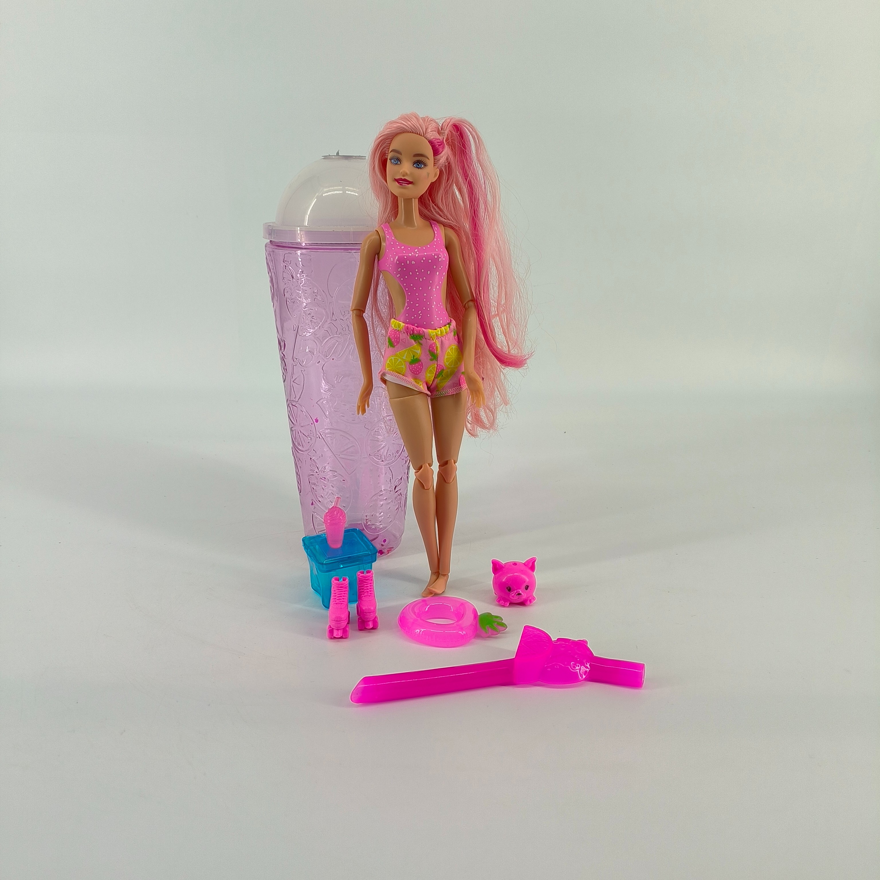 Voir photo 2 de Barbie-Pop reveal rose -Mattel- à partir de 4 ans Barbie-Pop reveal rose -Mattel- à partir de 4 ans Très bon état reconditionné photo 2