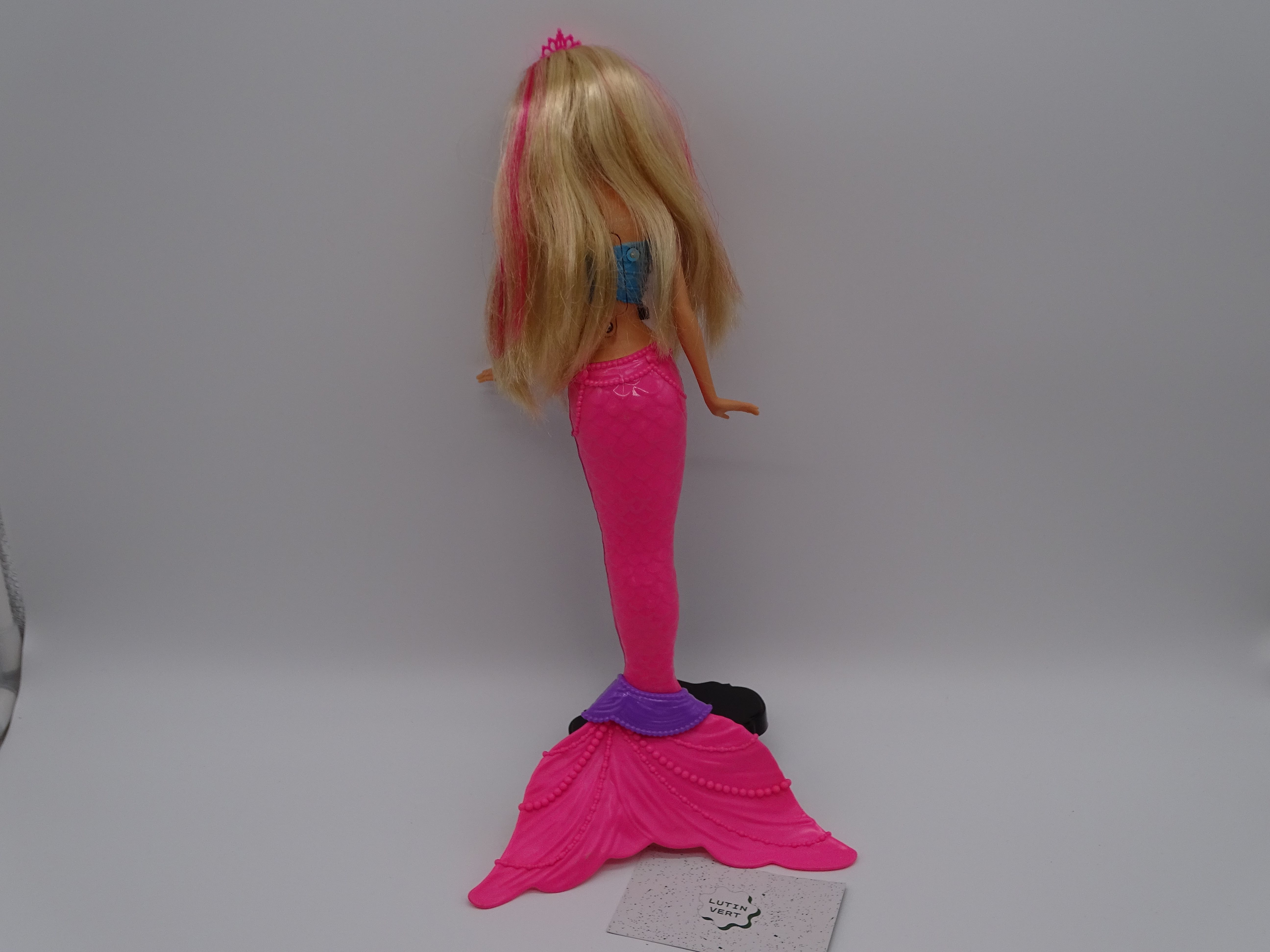 Voir photo 2 de Barbie Sirène lumineuse d'occasion MATTEL - Dès 4 ans | Ref 13390 Barbie Sirène lumineuse d'occasion MATTEL - Dès 4 ans | Ref 13390 Très bon état reconditionné photo 2