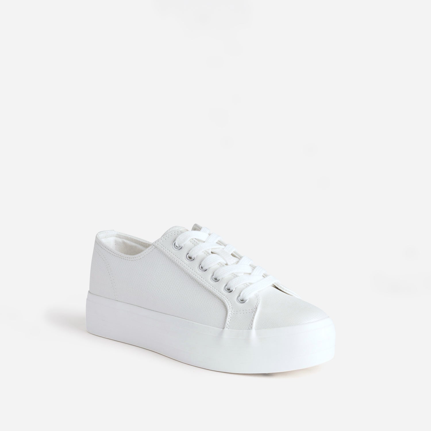 BASKET AJUGA. BLANC Seconde chance - 24,99 € BASKET AJUGA. BLANC Seconde chance N/A reconditionné disponible sur Claquettes Market