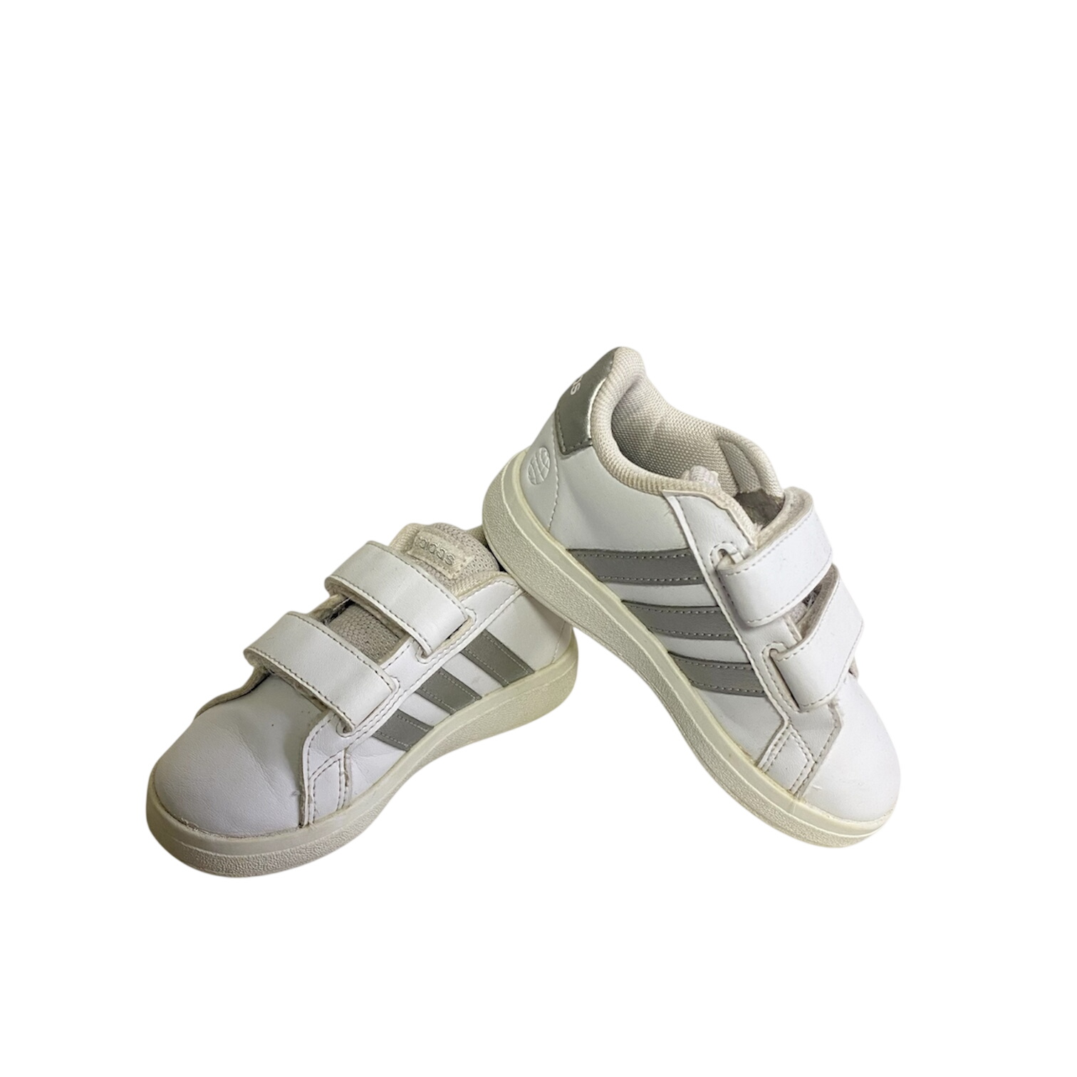 Basket Enfant - ADIDAS - 24 Bon état reconditionné disponible sur Label Emmaüs