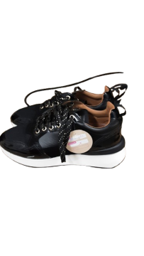 Acheter basket noir 36 - 50,00 € | Dero basket noir 36 N/A reconditionné disponible sur Claquettes Market | Dero