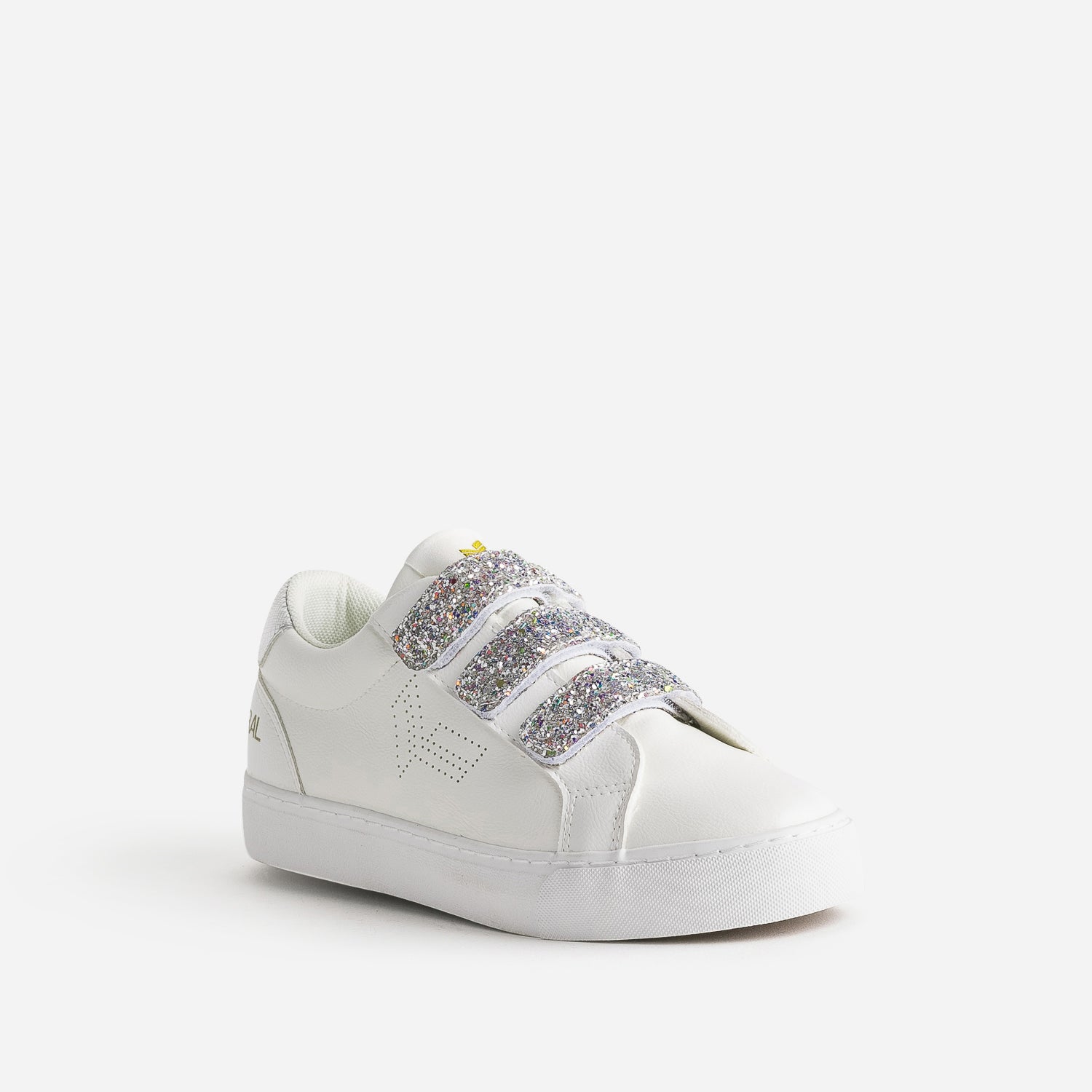 Acheter BASKET TIPPY BLANC/ARGENT Seconde chance - 25,00 € BASKET TIPPY BLANC/ARGENT Seconde chance Kaporal reconditionné disponible sur Claquettes Market