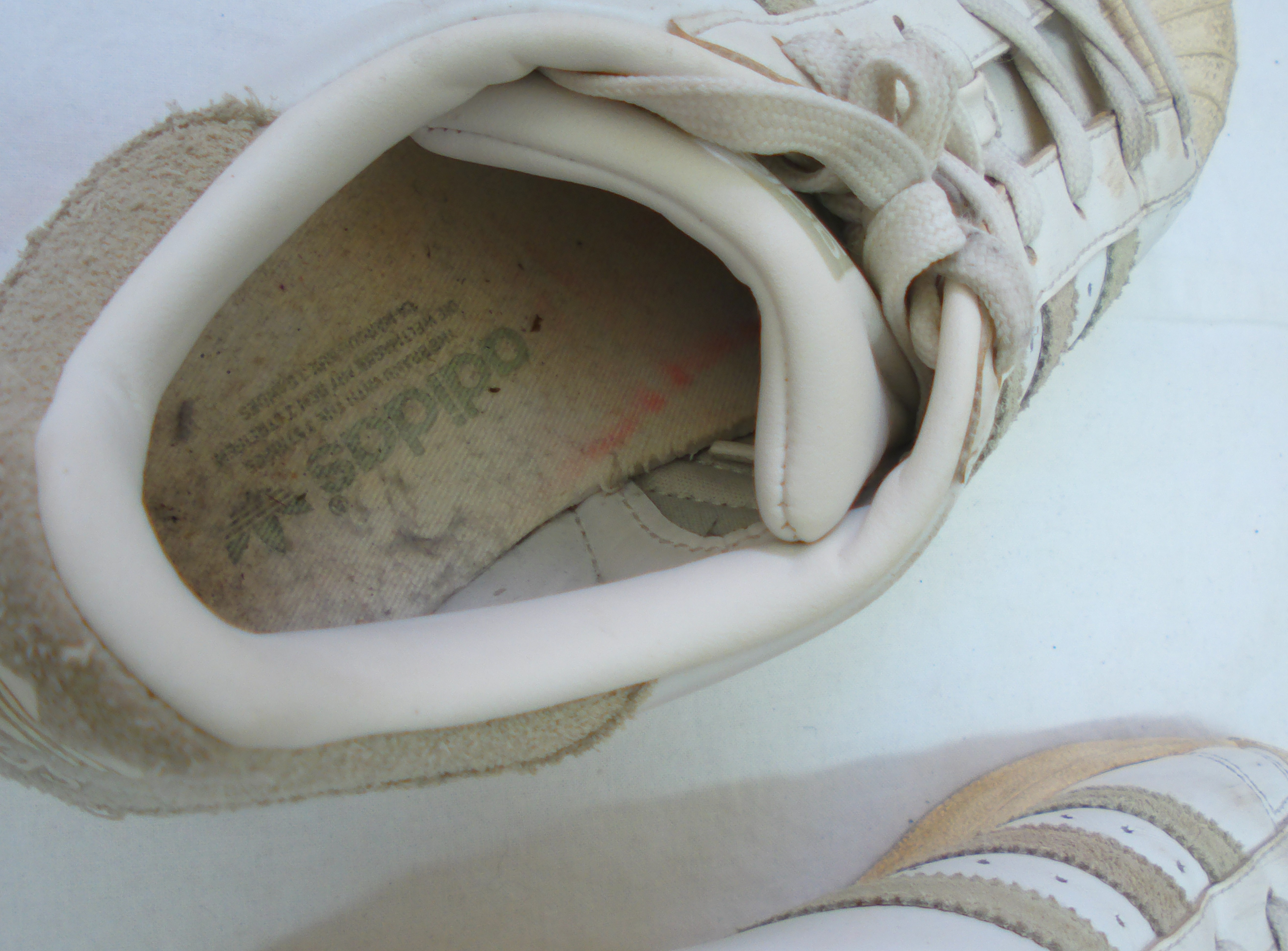 Voir photo 8 de Baskets ADIDAS, superstar blanches et bandes grises, pointure 38 Baskets ADIDAS, superstar blanches et bandes grises, pointure 38 Bon état reconditionné photo 8