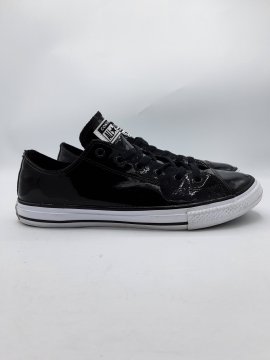 Baskets CONVERSE noires de seconde main - 35,00 € Baskets CONVERSE noires de seconde main reconditionné disponible sur Claquettes Market