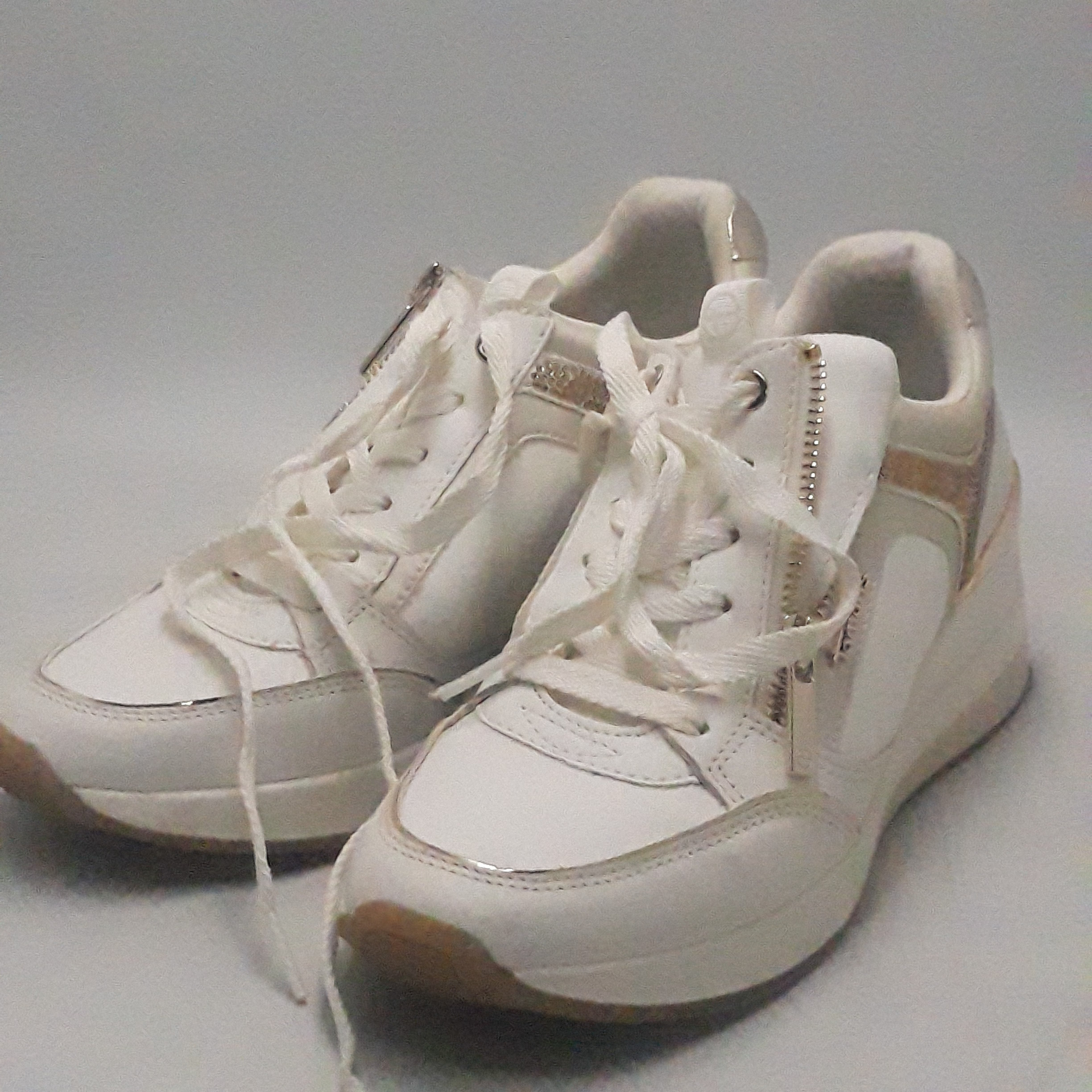Voir photo 2 de Baskets femme Tamaris – Pointure 37 Baskets femme Tamaris – Pointure 37 Bon état reconditionné photo 2