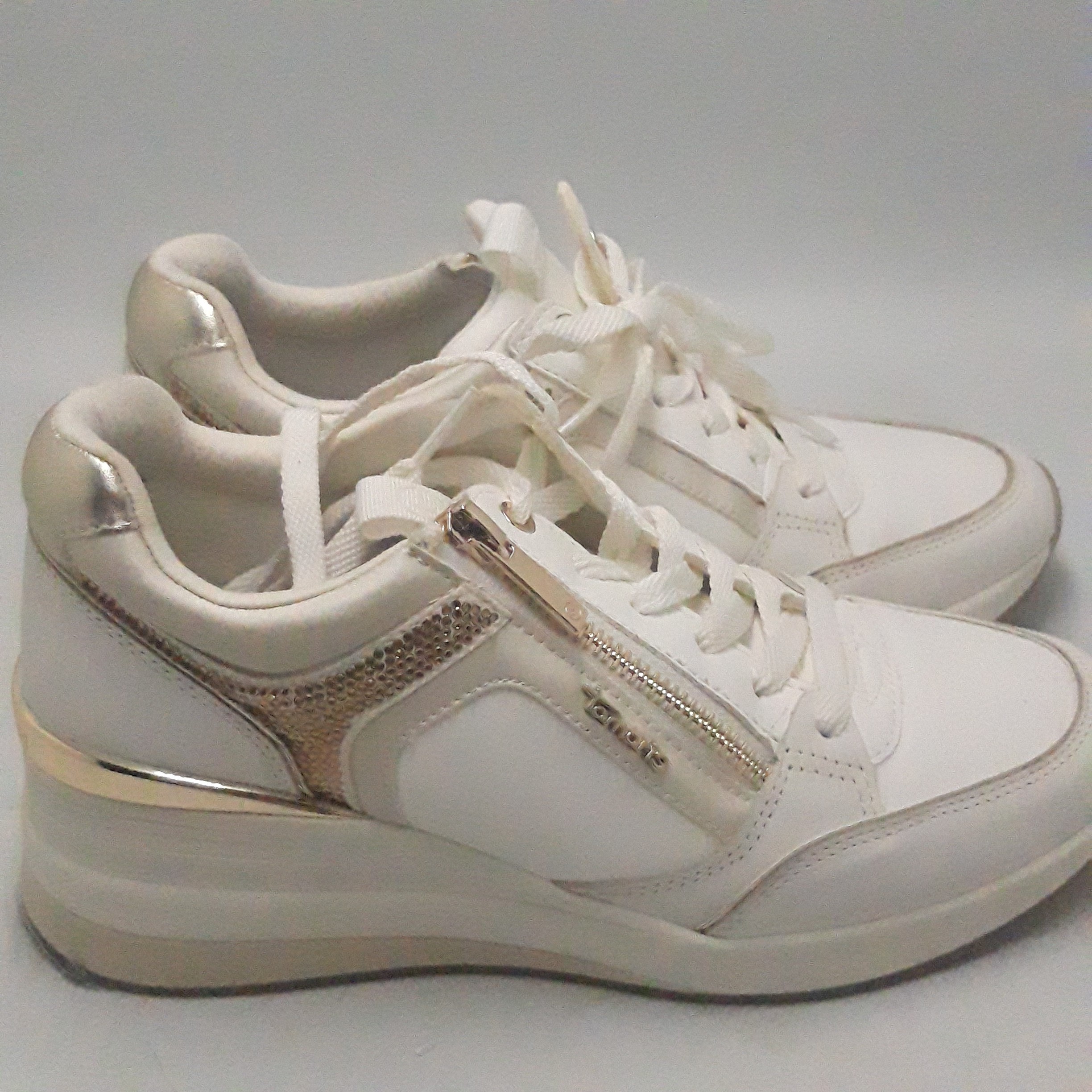 Voir photo 3 de Baskets femme Tamaris – Pointure 37 Baskets femme Tamaris – Pointure 37 Bon état reconditionné photo 3