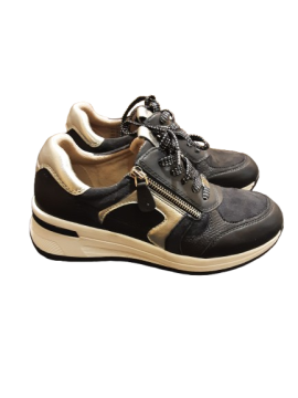 Baskets Marine CAPRICE De Seconde Main - 35,00 € Baskets Marine CAPRICE De Seconde Main N/A reconditionné disponible sur Claquettes Market | Dero