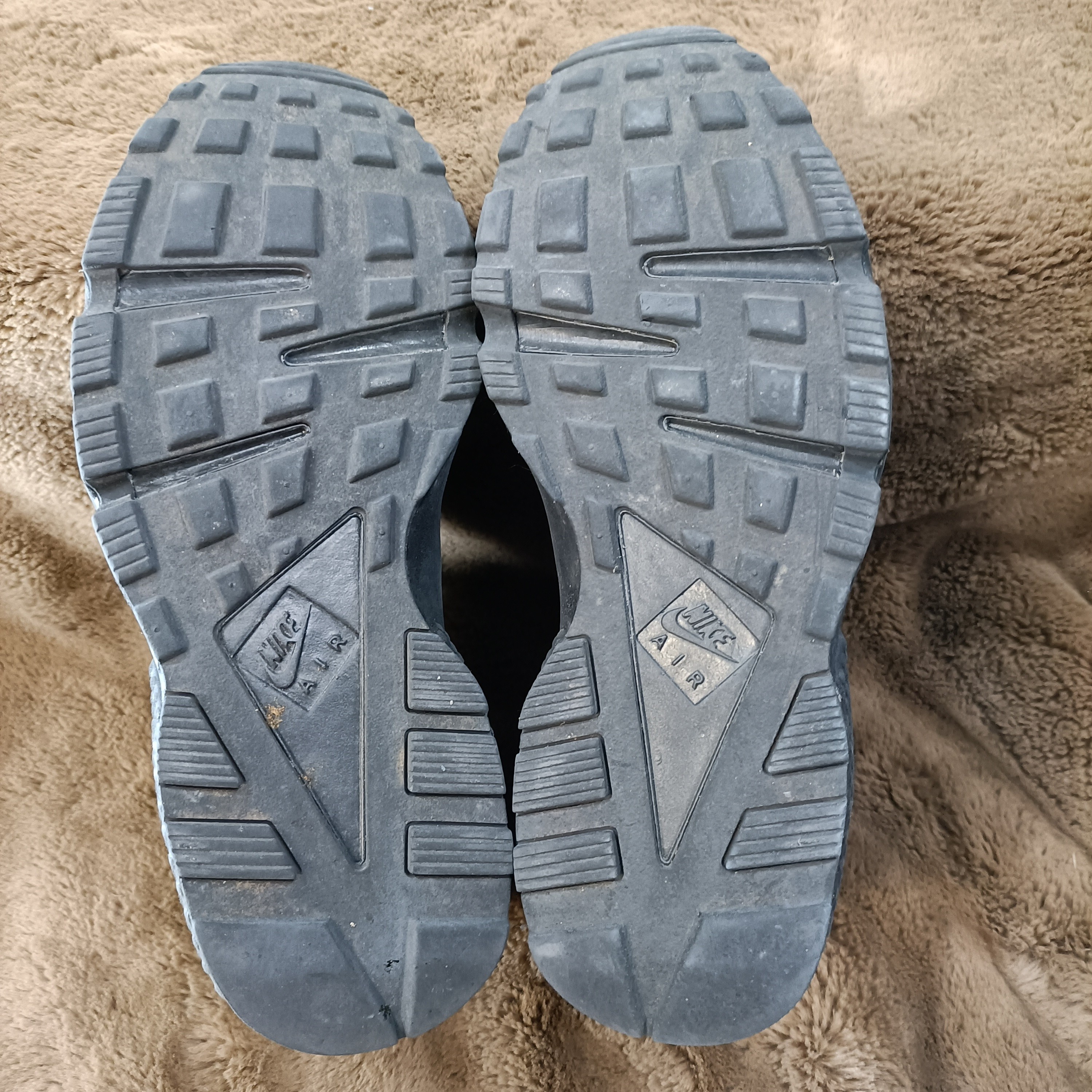 Voir photo 6 de Baskets montantes Huarache - Nike Air - Taille 38 Baskets montantes Huarache - Nike Air - Taille 38 État correct reconditionné photo 6