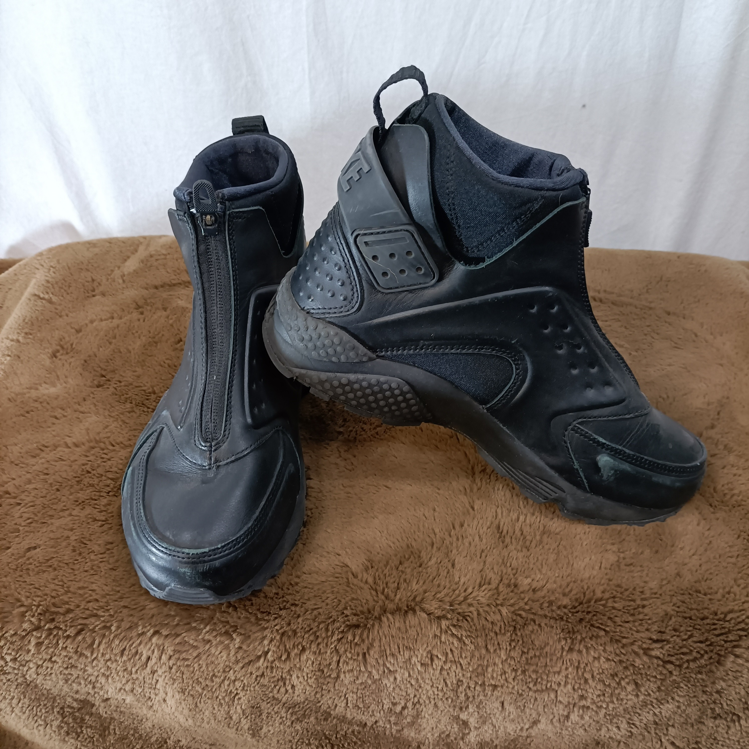 Baskets montantes Huarache - Nike Air - Taille 38 État correct - 38,50 € Baskets montantes Huarache - Nike Air - Taille 38 État correct reconditionné disponible sur Label Emmaüs